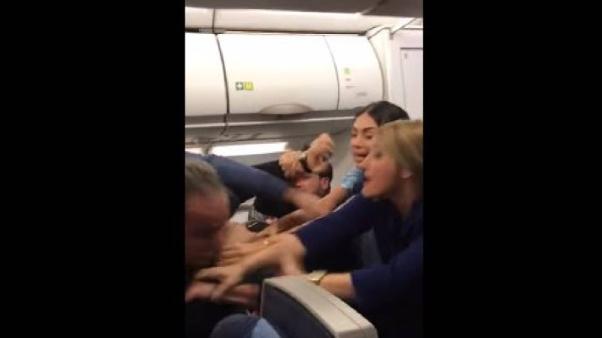 صورة من المشاجرة