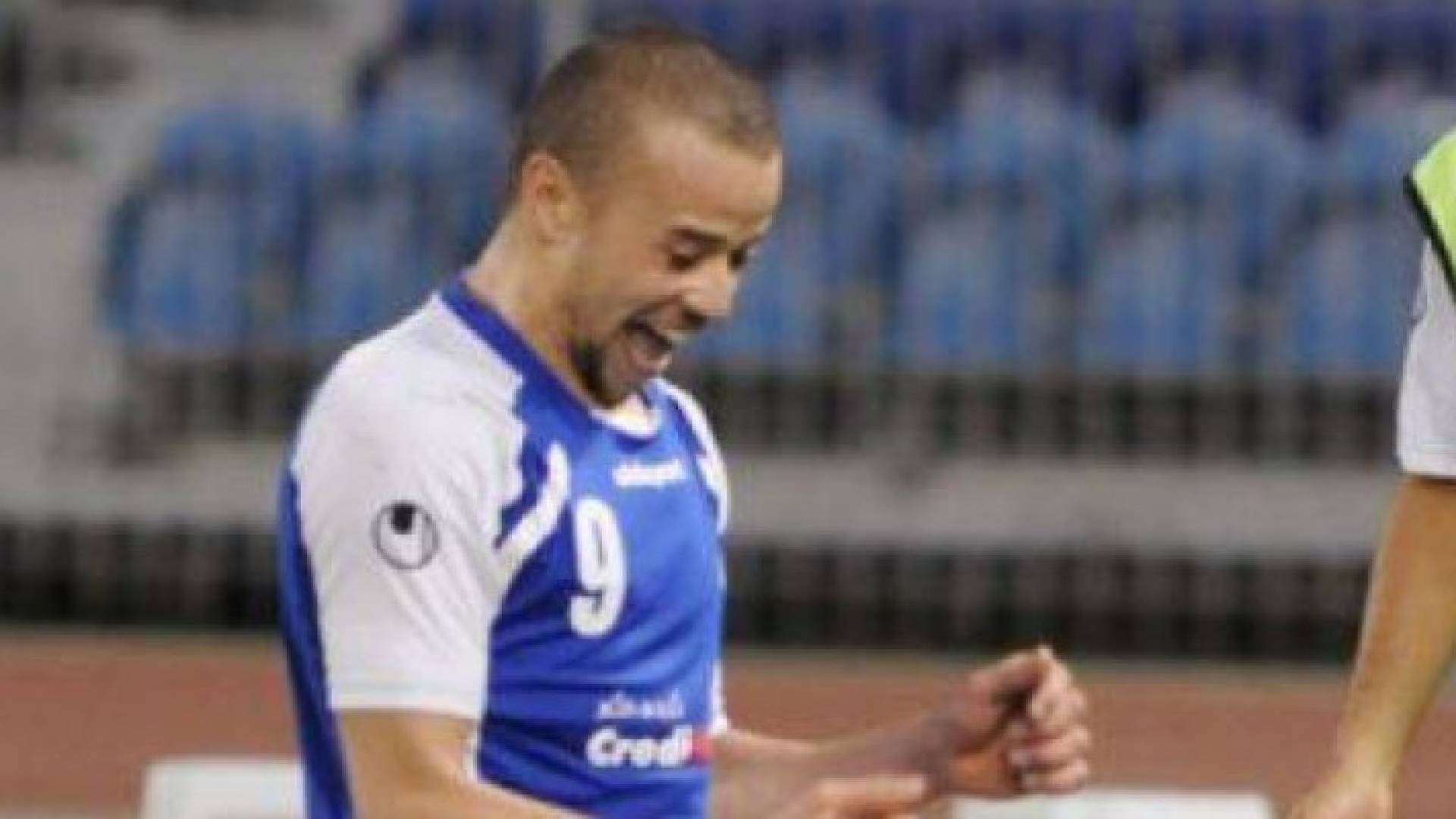 اللاعب محمود زعترة