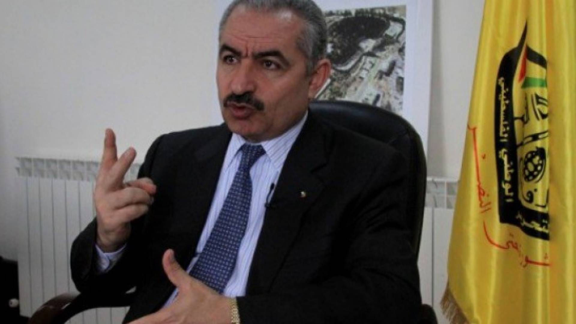 عضو اللجنة المركزية لحركة "فتح" محمد اشتية