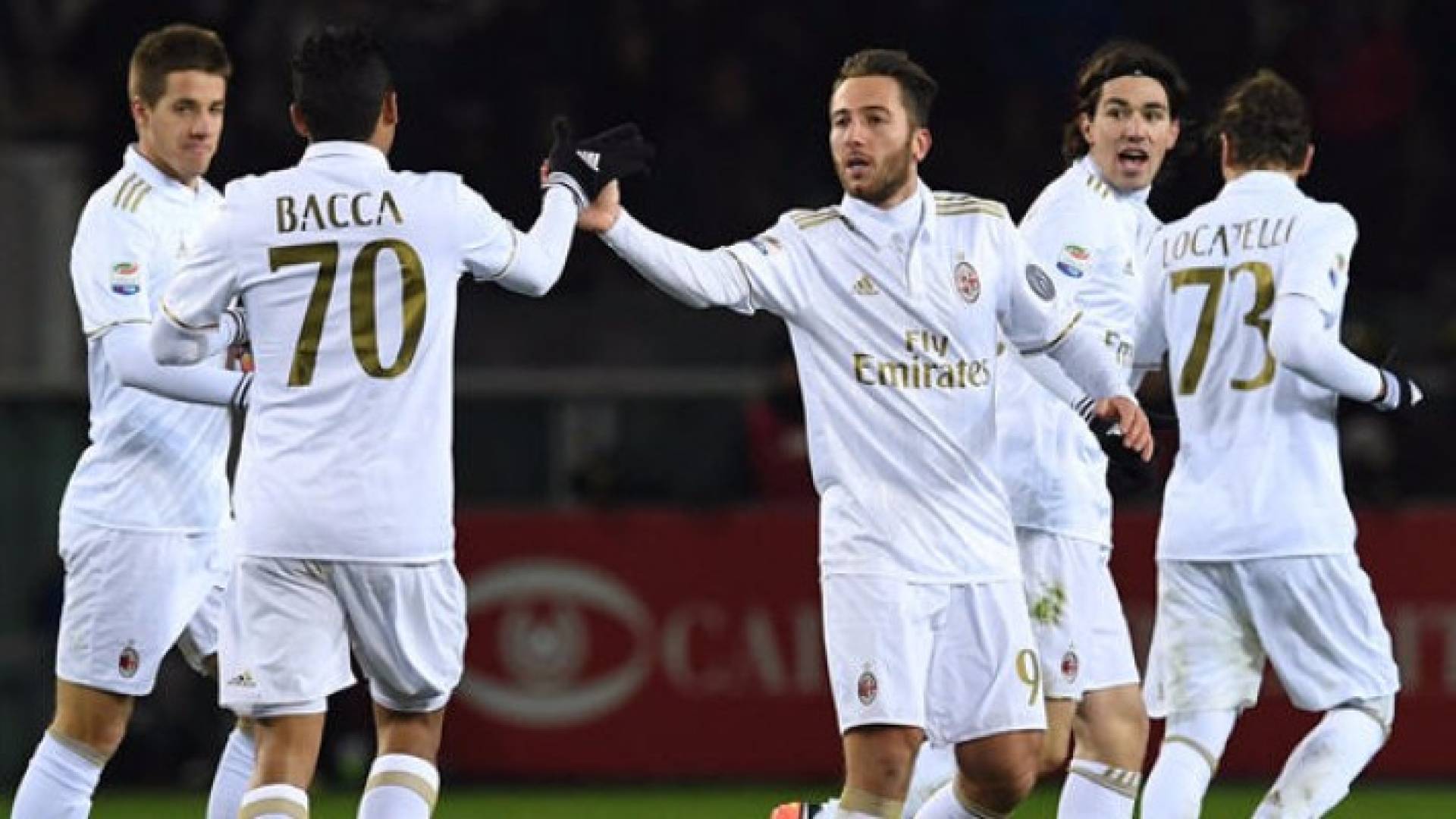 كارلوس باكا يحتفل بهدفه أمام تورينو 