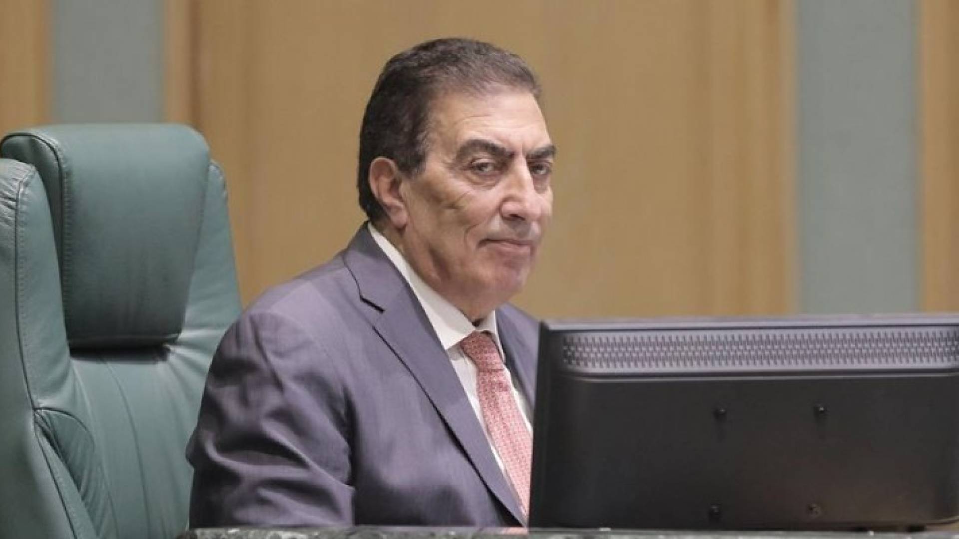 رئيس مجلس النواب عاطف الطروانة 