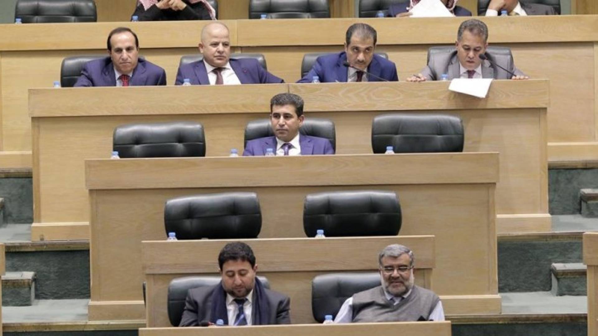 جلسة سابقة لمجلس النواب 