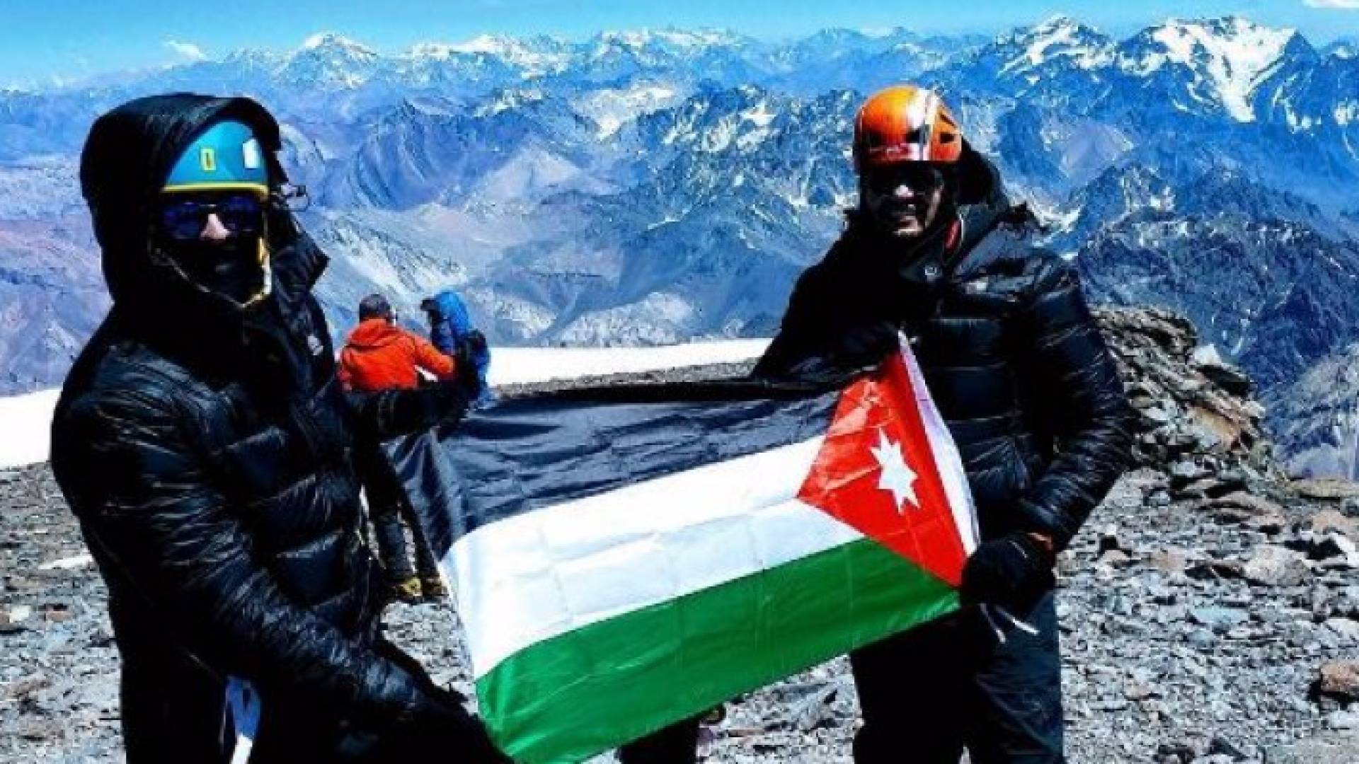 المتسلقان الأردنيان عبد اللطيف وبني هاني