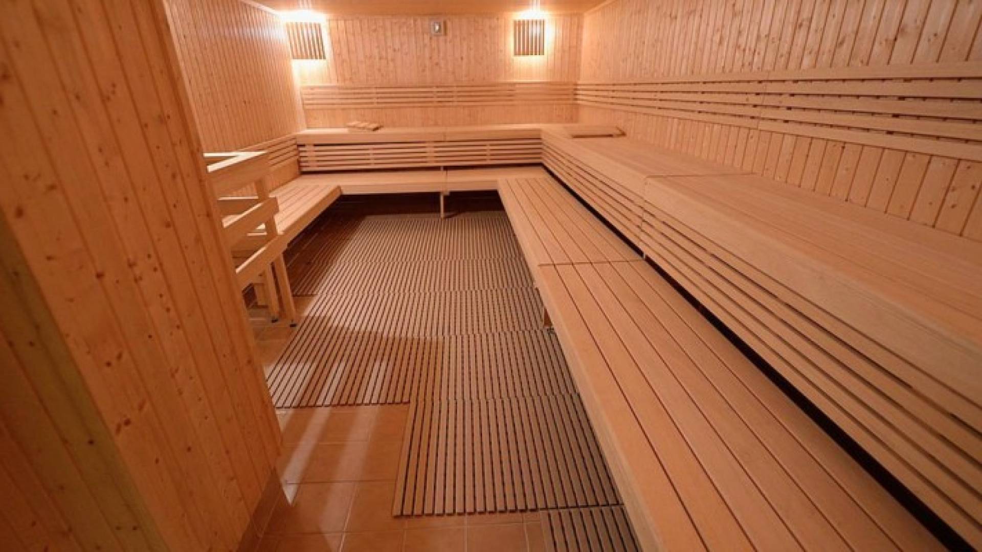 أظهرت الدراسة أن الرجال الذين يترددون على الساونا أقل عرضة للإصابة بالخرف.