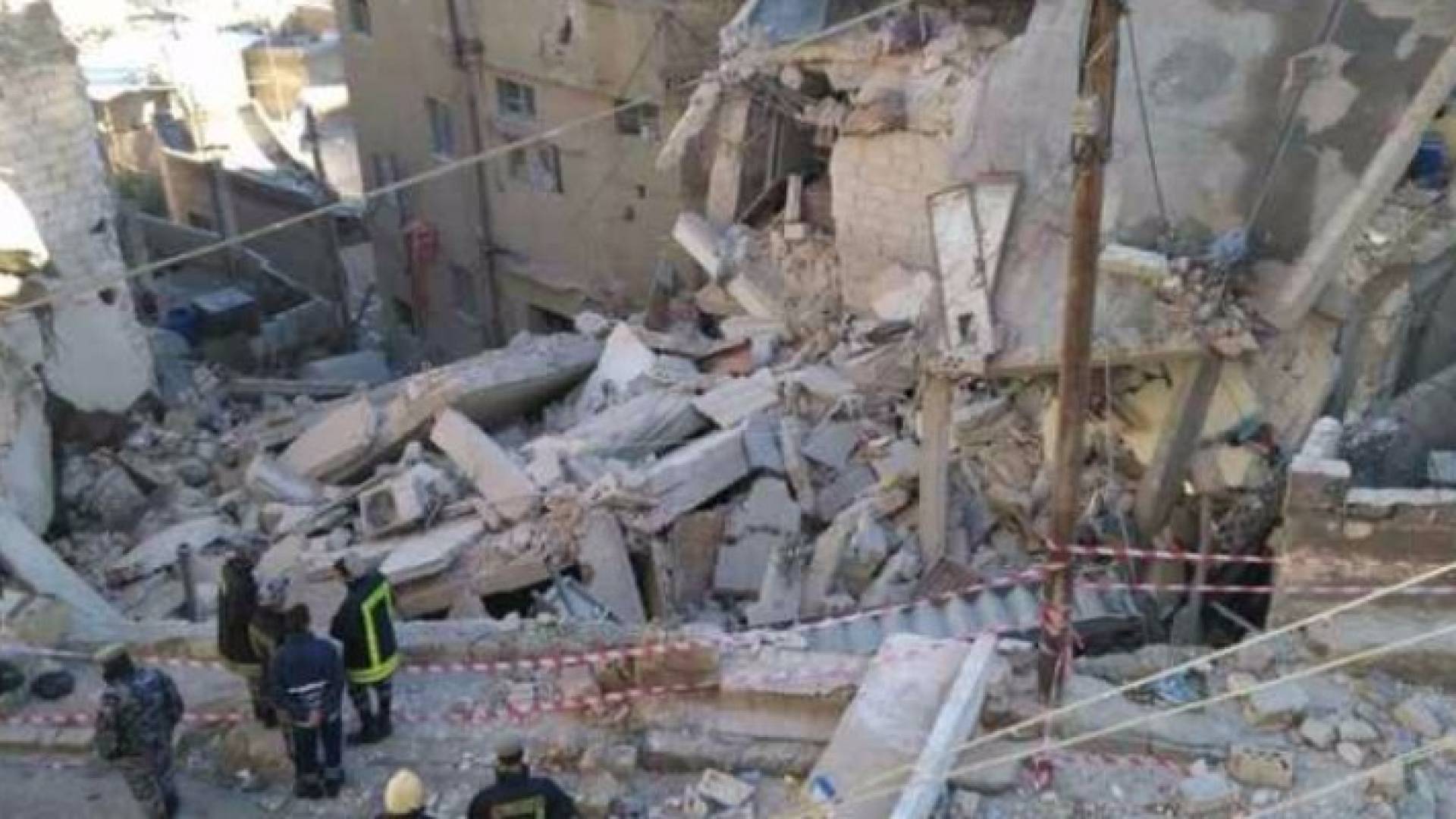 جهود متواصلة لتأمين عائلات المباني المنهارة في الجوفة