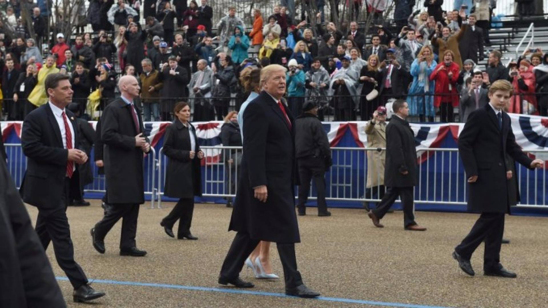 البيت الأبيض يستقبل الرئيس الخامس والأربعين