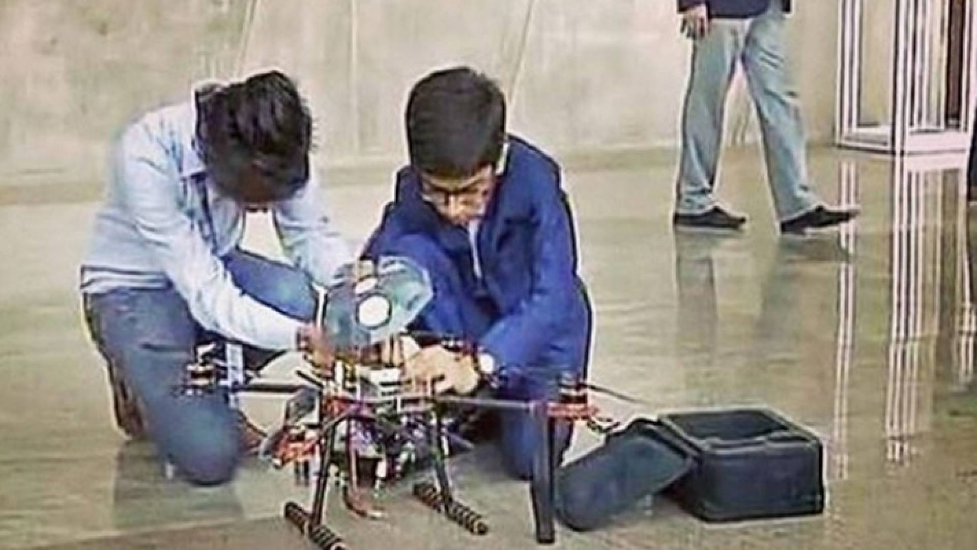 الهند تتعاقد مع شاب عمره 14 عاما لتصنيع درون مضاد للألغام