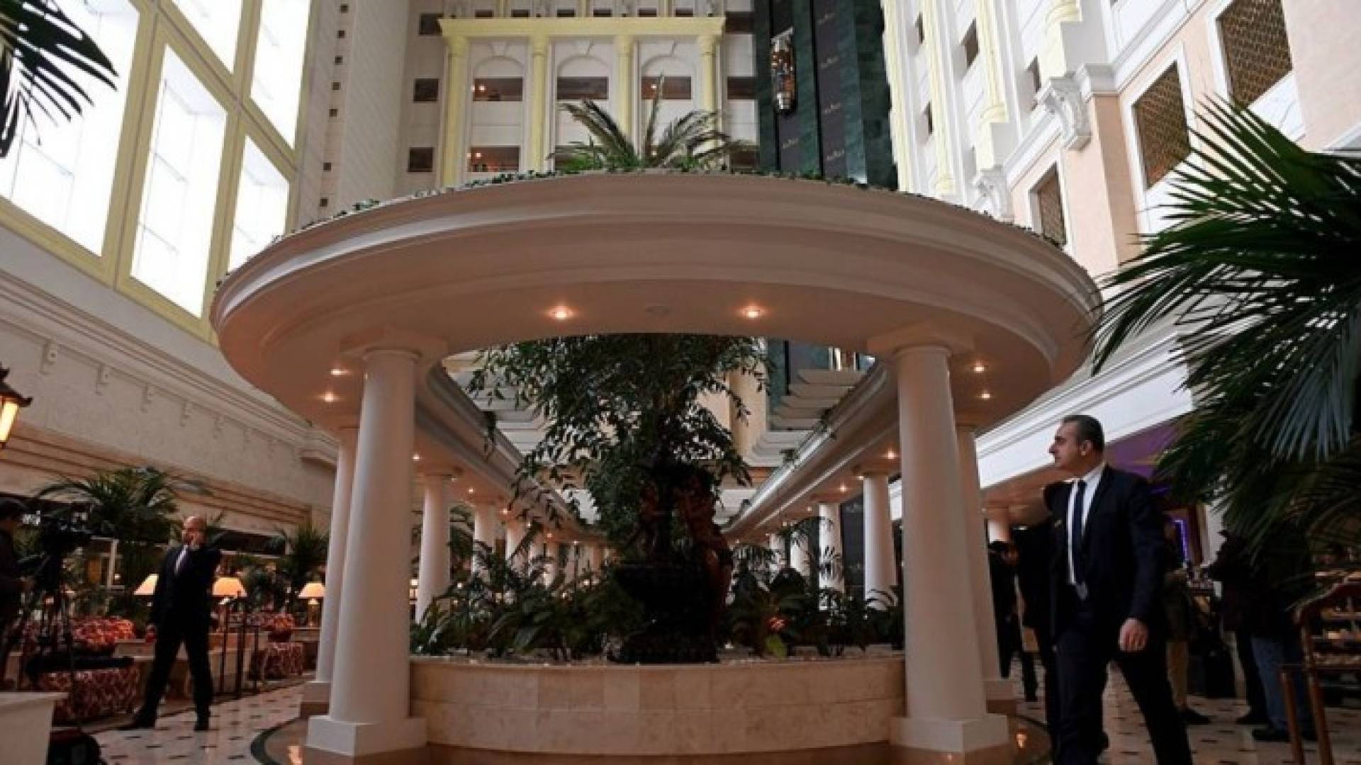 الفندق الذي يستضيف المفاوضات