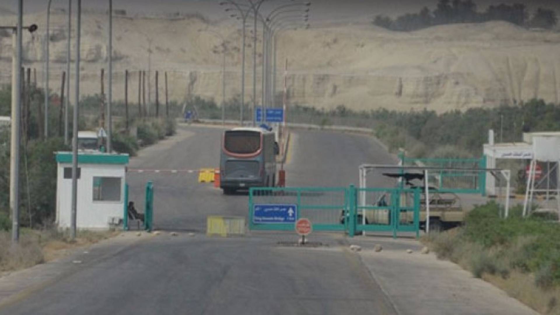 جانب من جسر الملك حسين - أرشيفية 