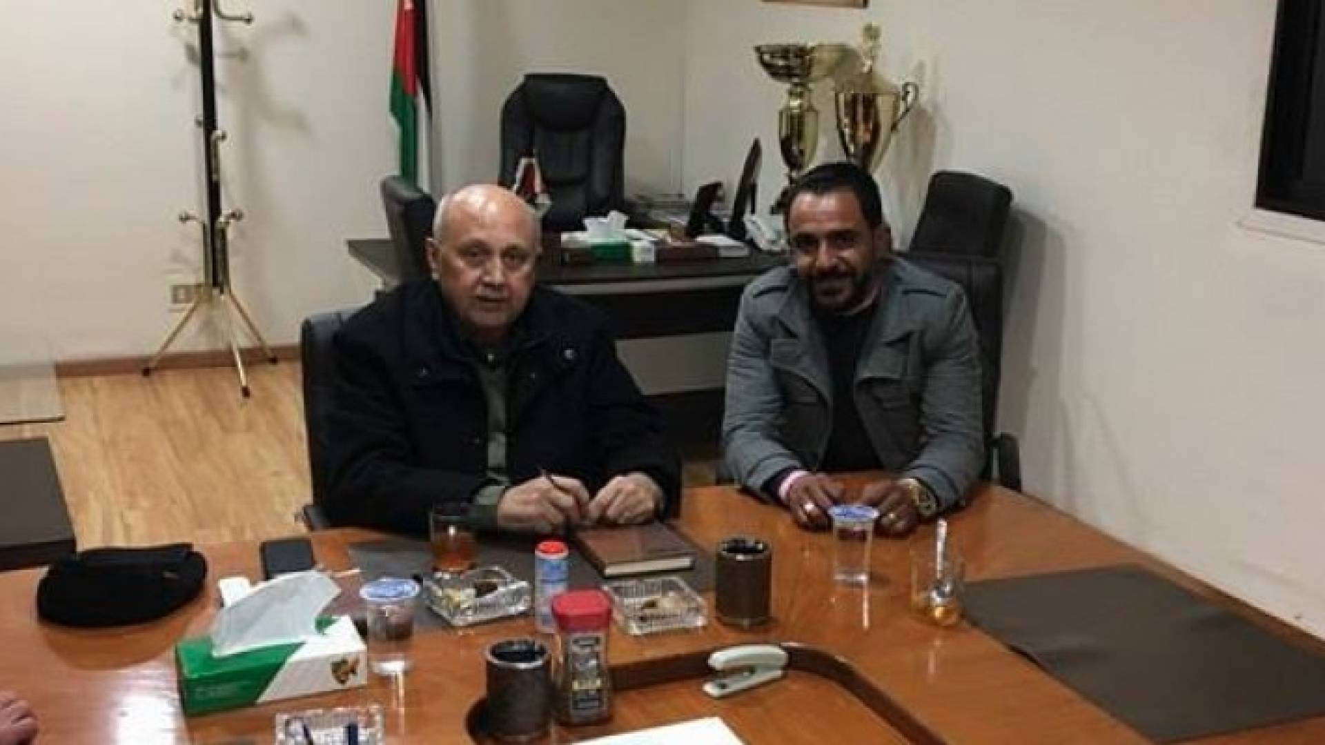 الأهلي يتعاقد مع الحناحنة