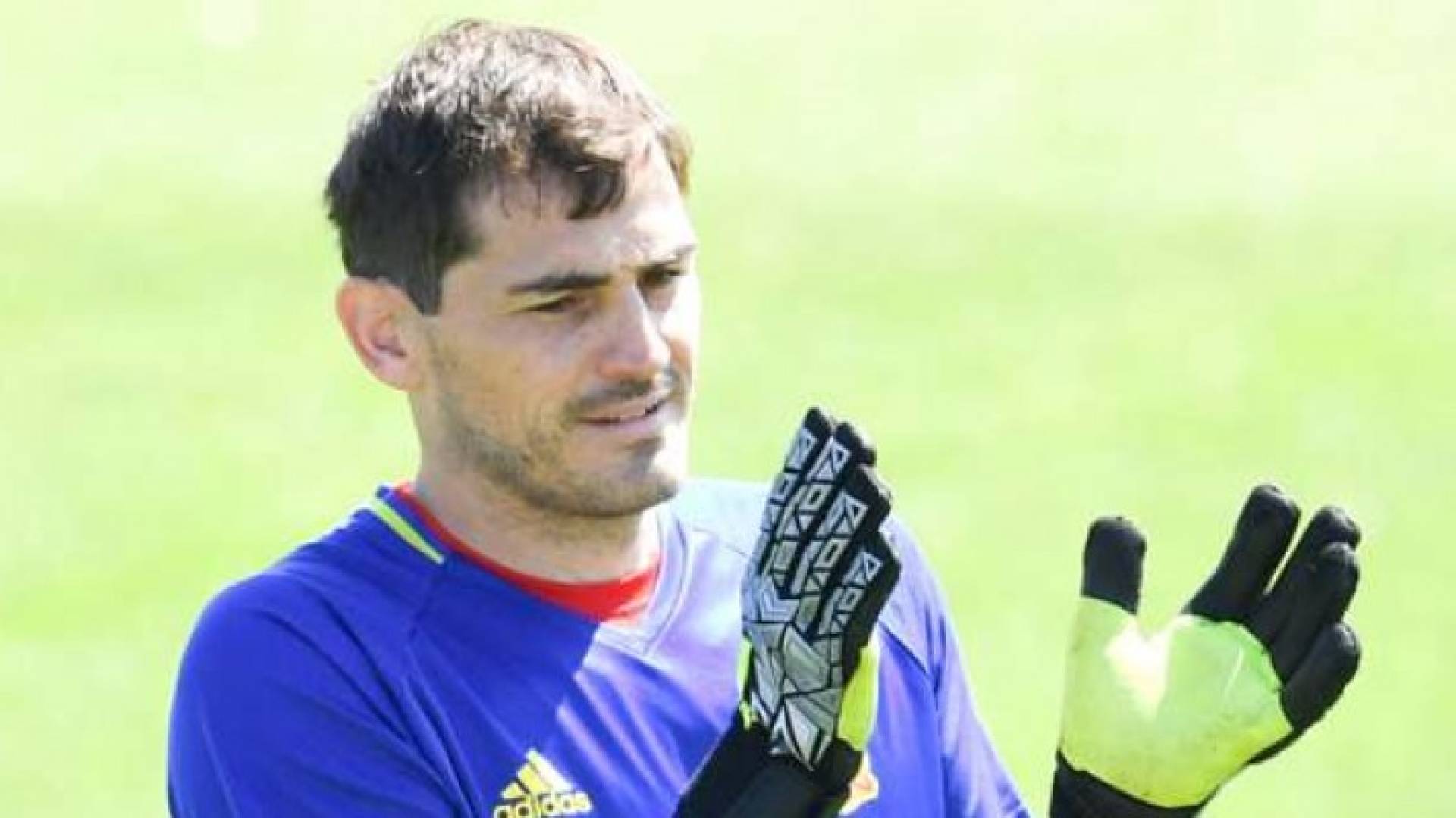 أسطورة الريال ولاروخا يشيد بالرقم القياسي لنظيره المصري