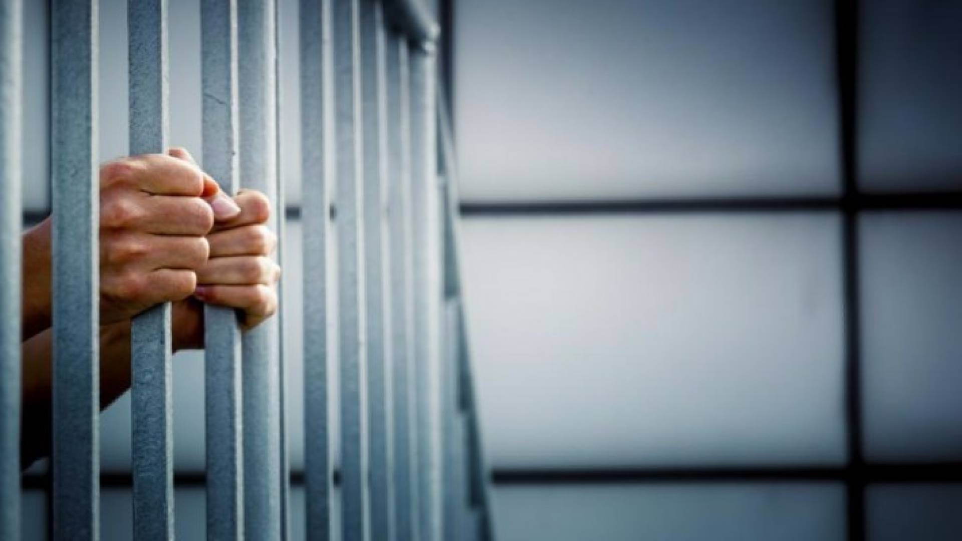 تم القبض على القاتل بالقرب من مسجد