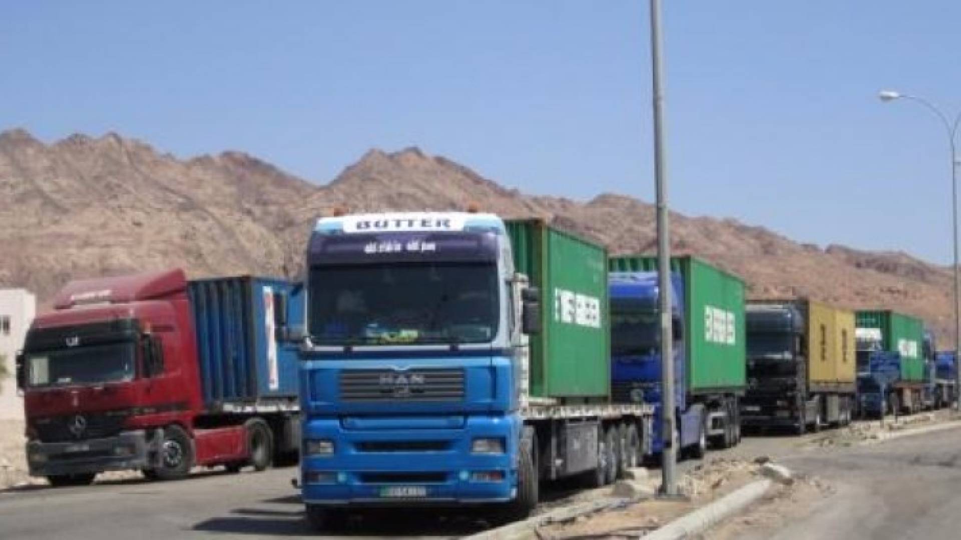 قطاع النقل البري والشاحنات الأردنية