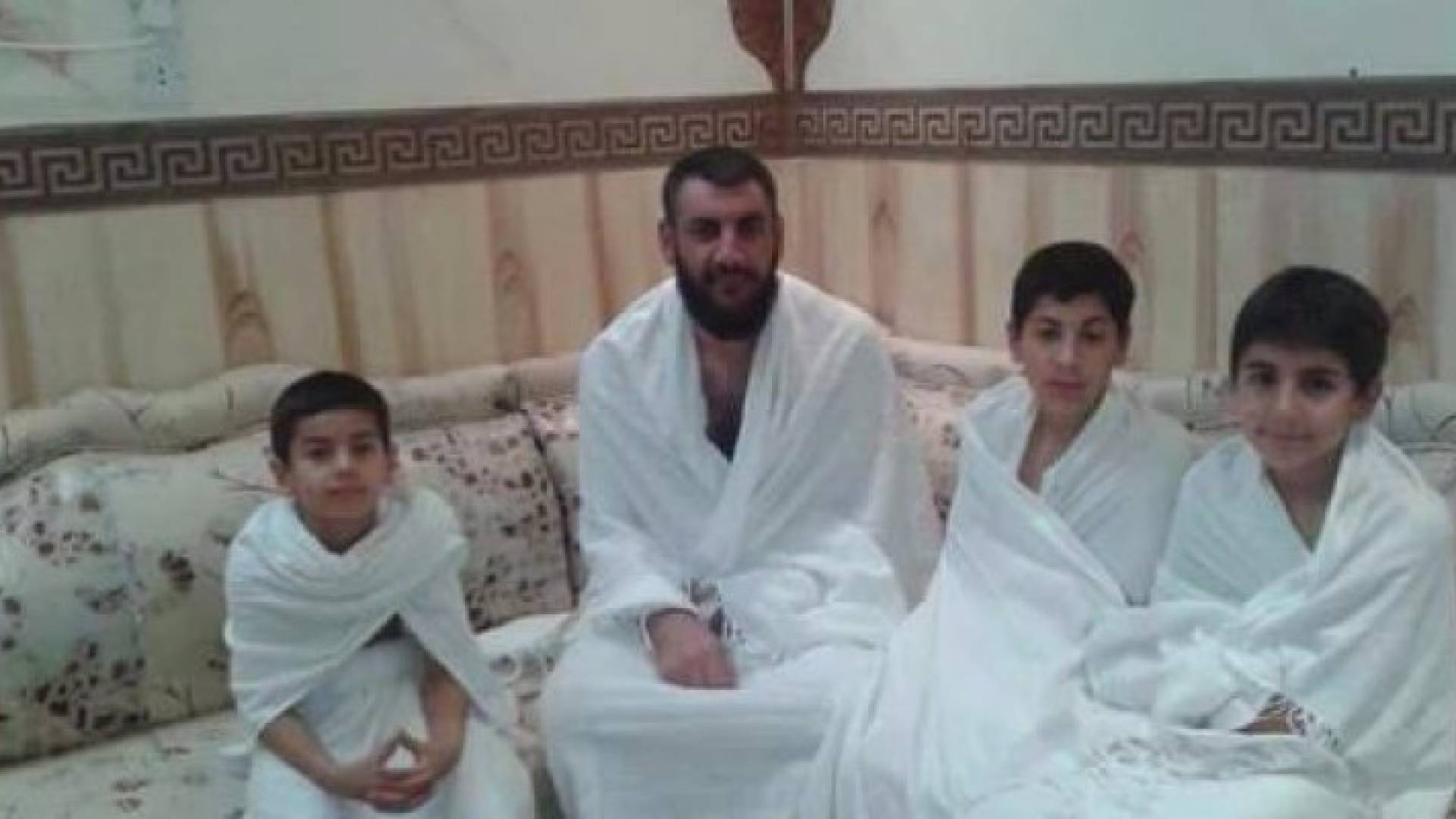 جميع أفراد عائلة الطفلين توفوا بحادث السير 