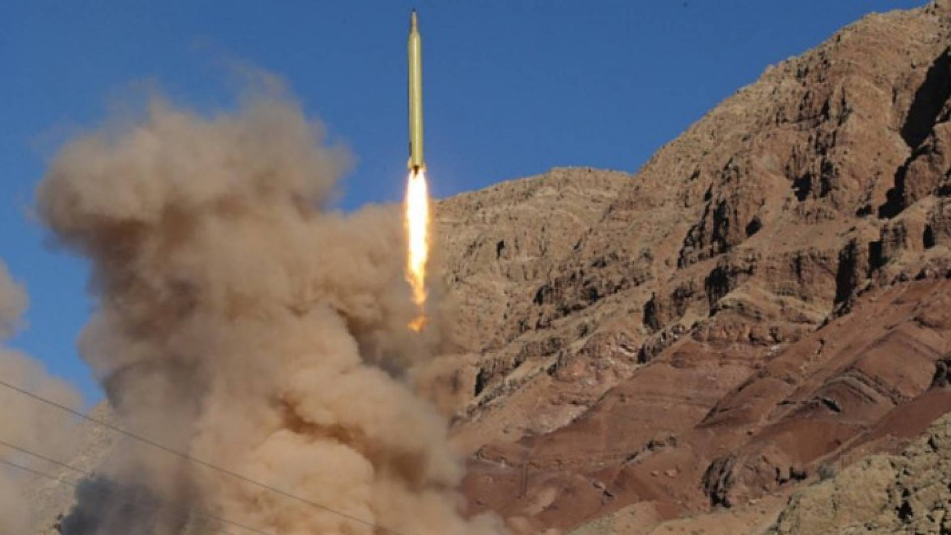 تجربة صاروخية في شمال إيران - أرشيفية