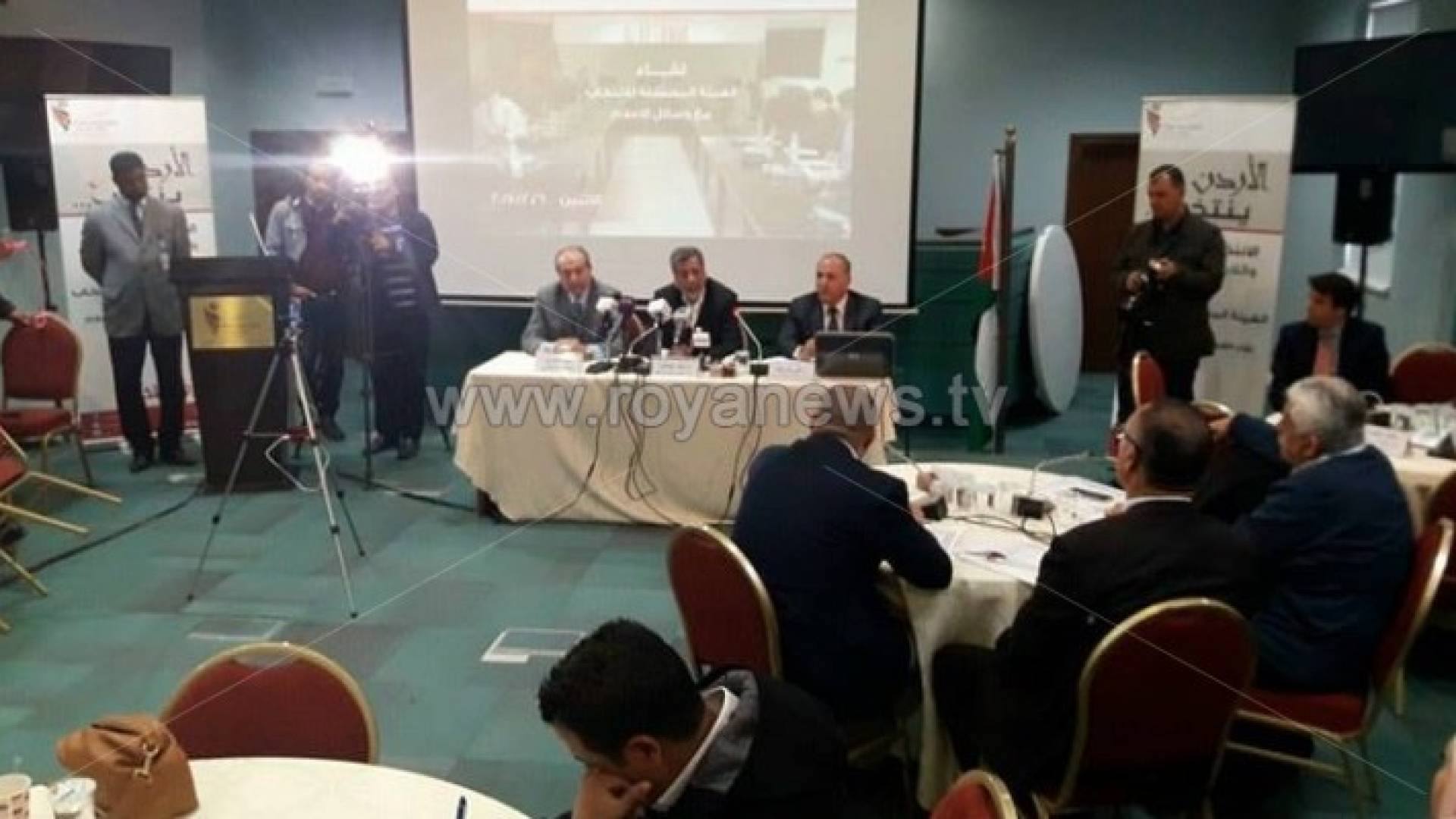 من اللقاء الصحفي