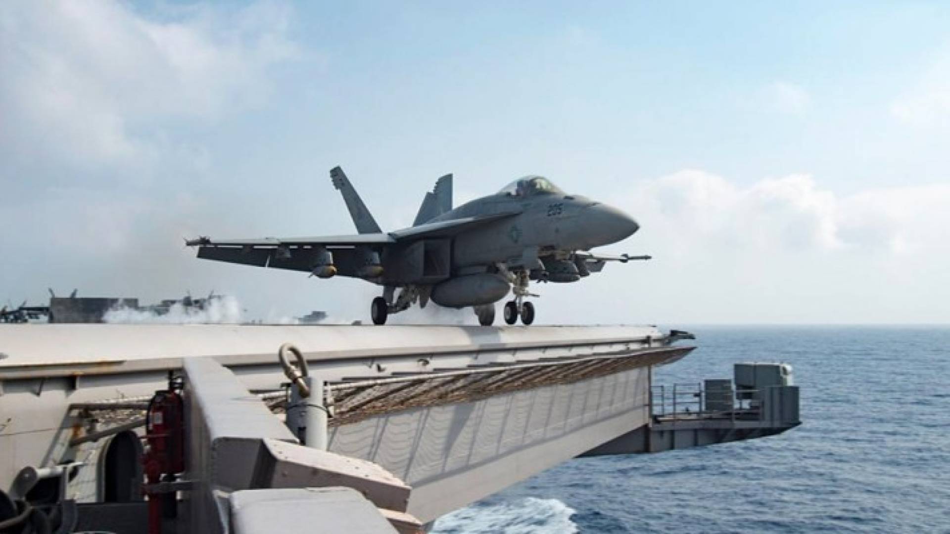 تتجه حاملة الطائرات الأميركية نحو الخليج العربي