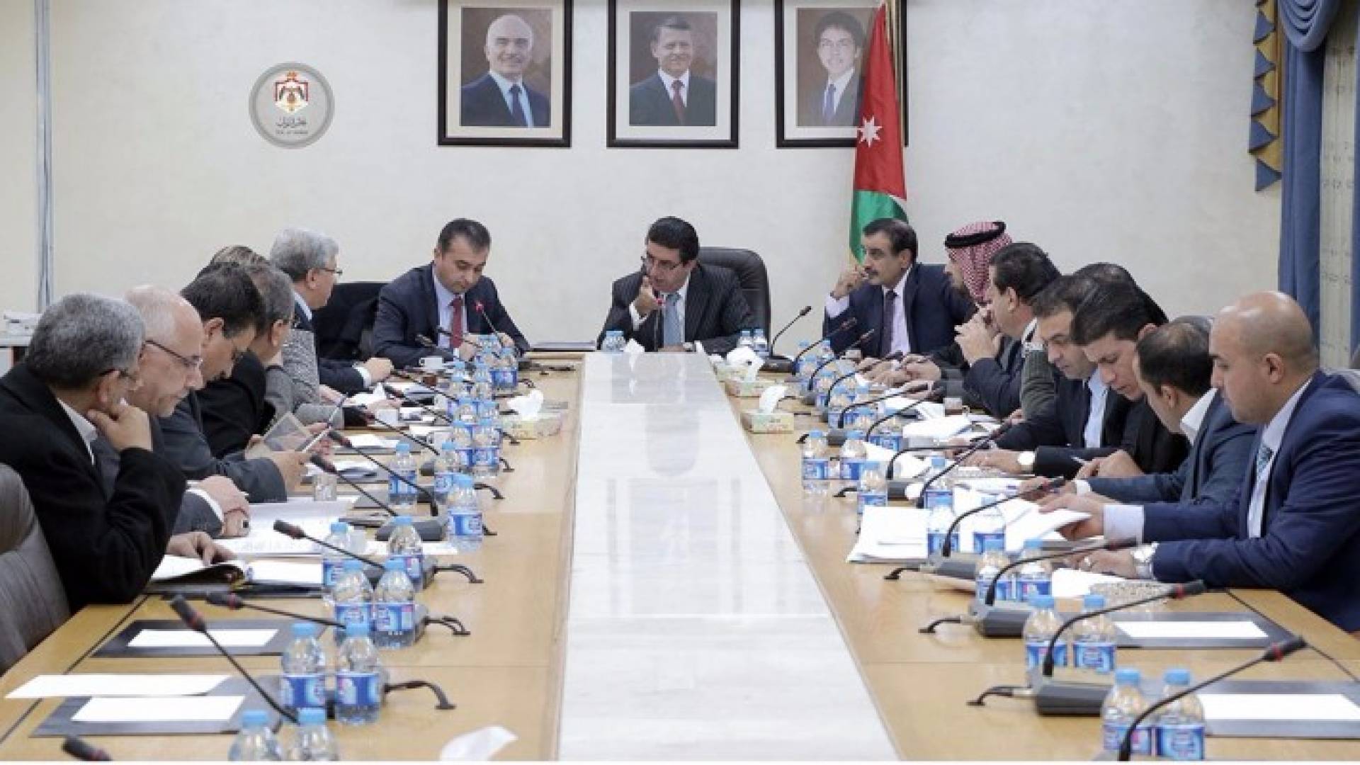 من الاجتماع