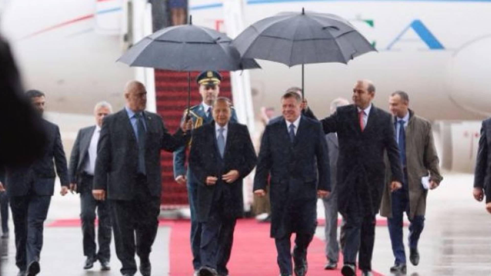 الملك يستقبل الرئيس اللبناني