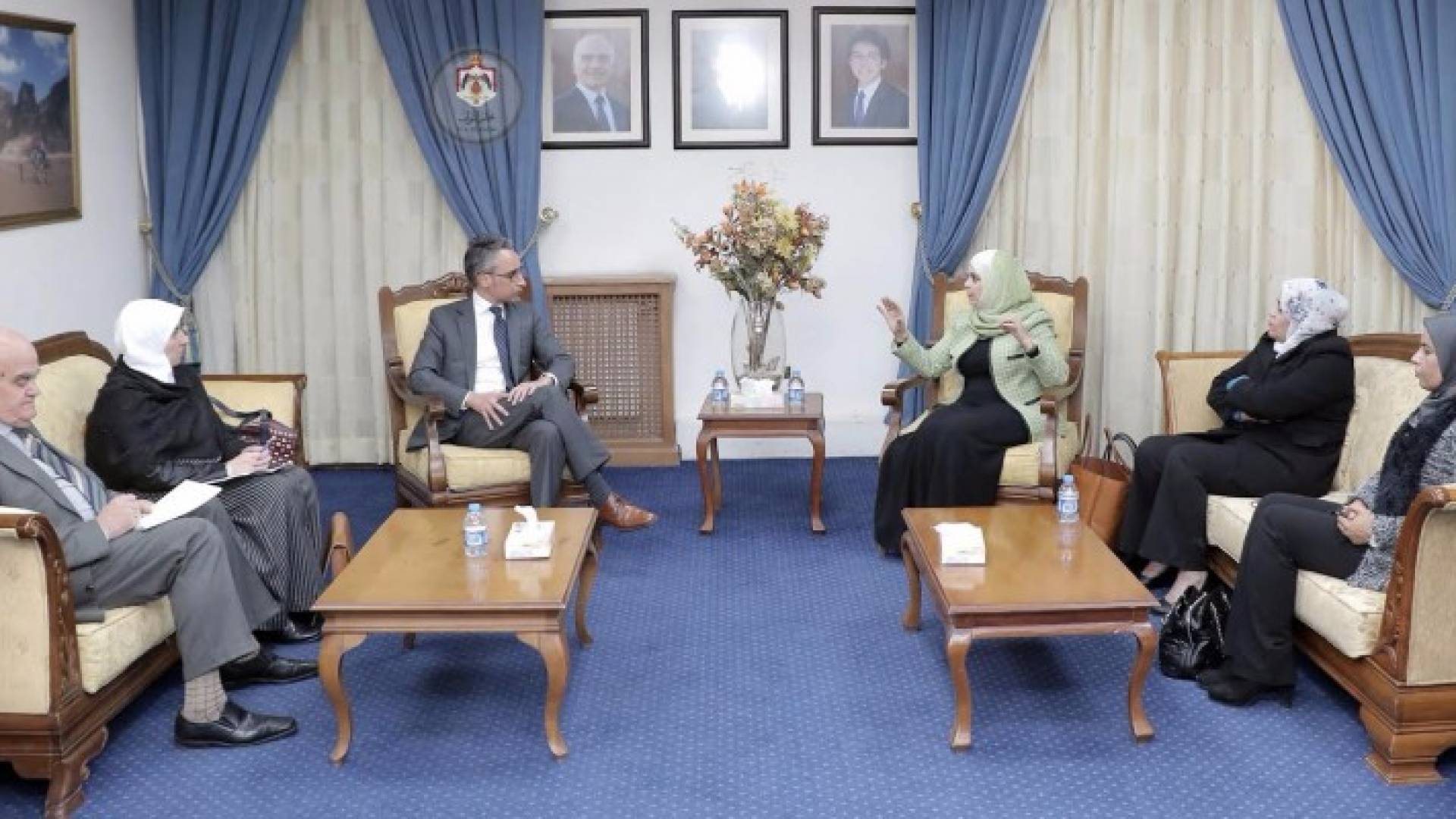 صورة خلال اللقاء