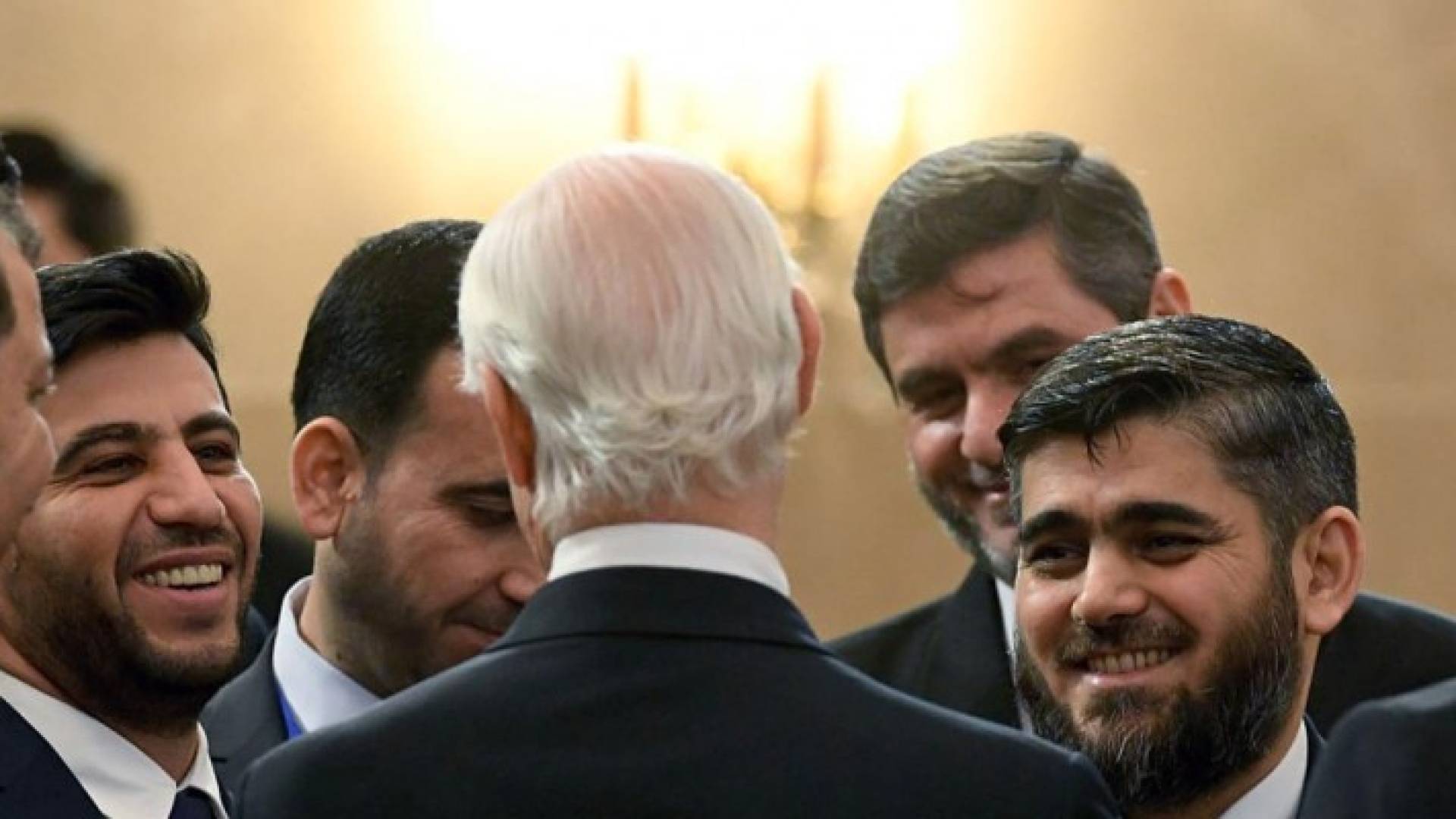 دي ميستورا مع وفد المعارضة