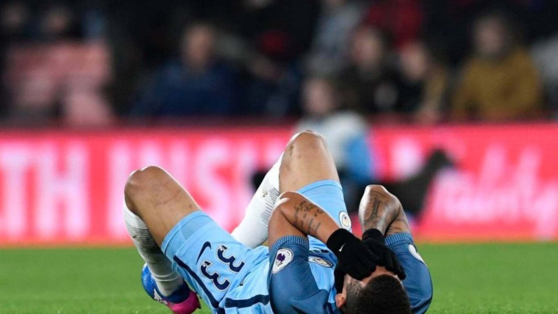 جيزوس أصيب خلال المباراة ضد بورنموث