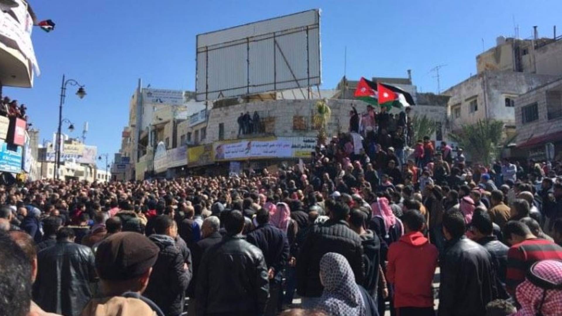 جانب من الوقفة الاحتجاجية