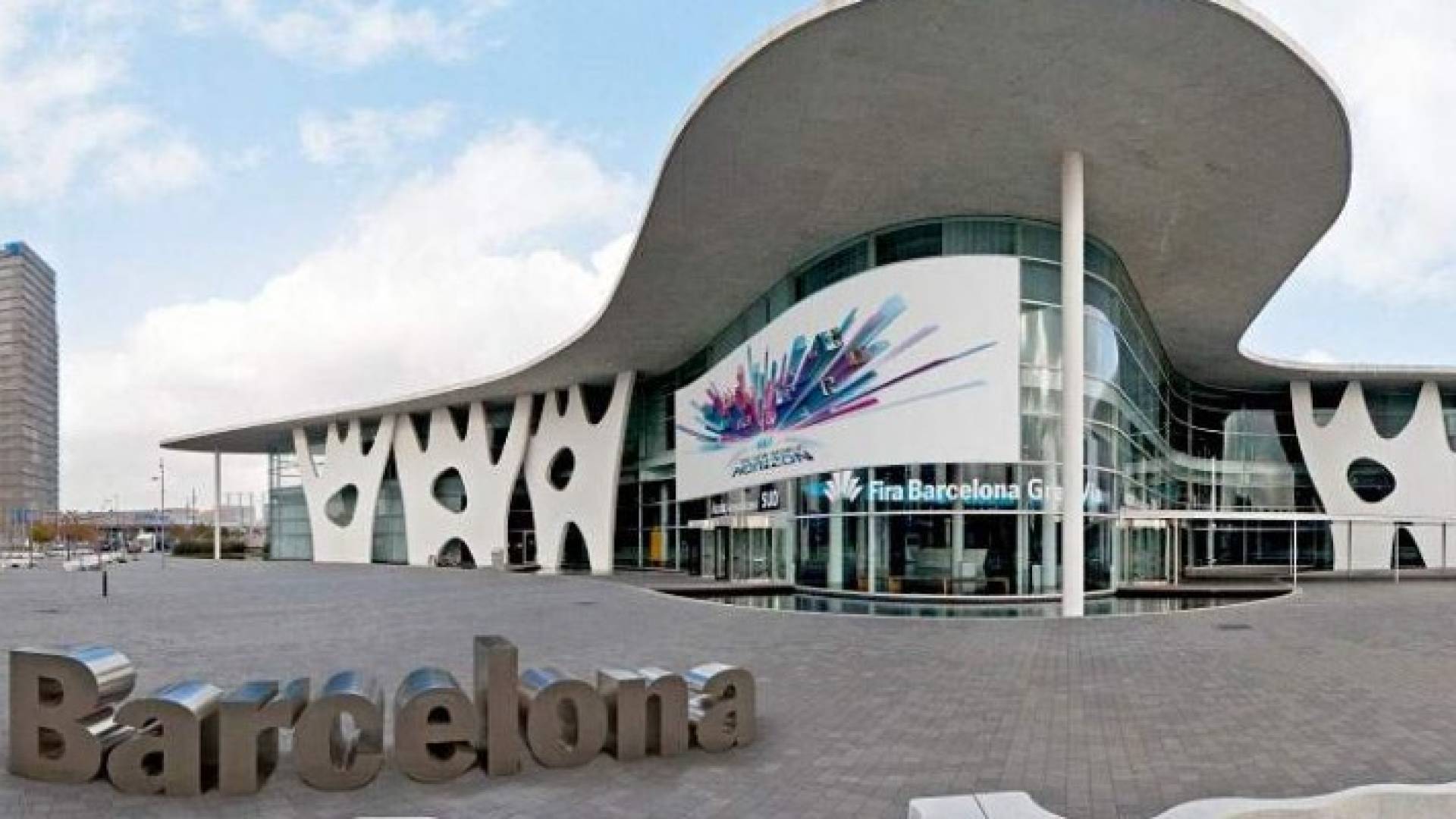  المؤتمر العالمي للجوالات MWC 2017 سينعقد في مدينة برشلونة الإسبانية