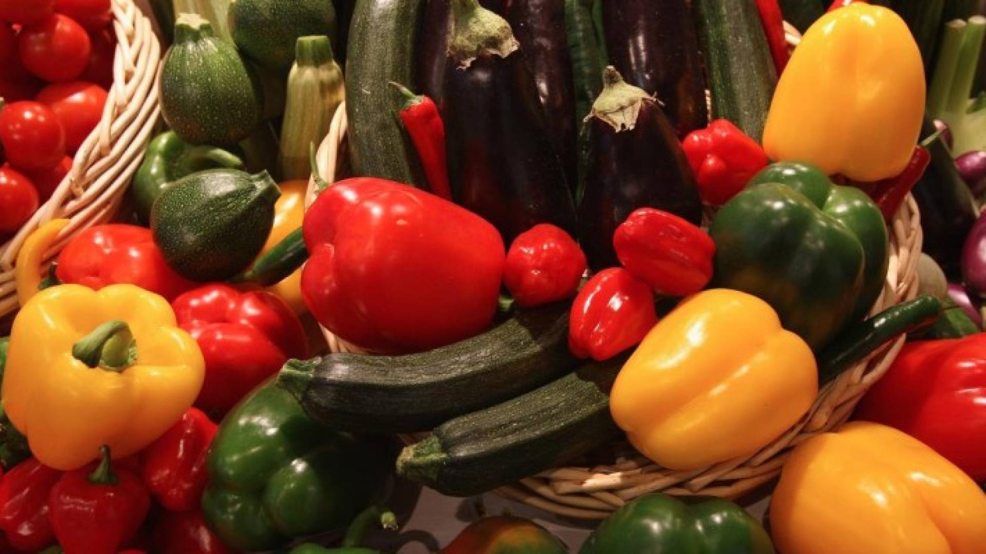 الخضار تفيد بالحد من الإصابة بالسرطان