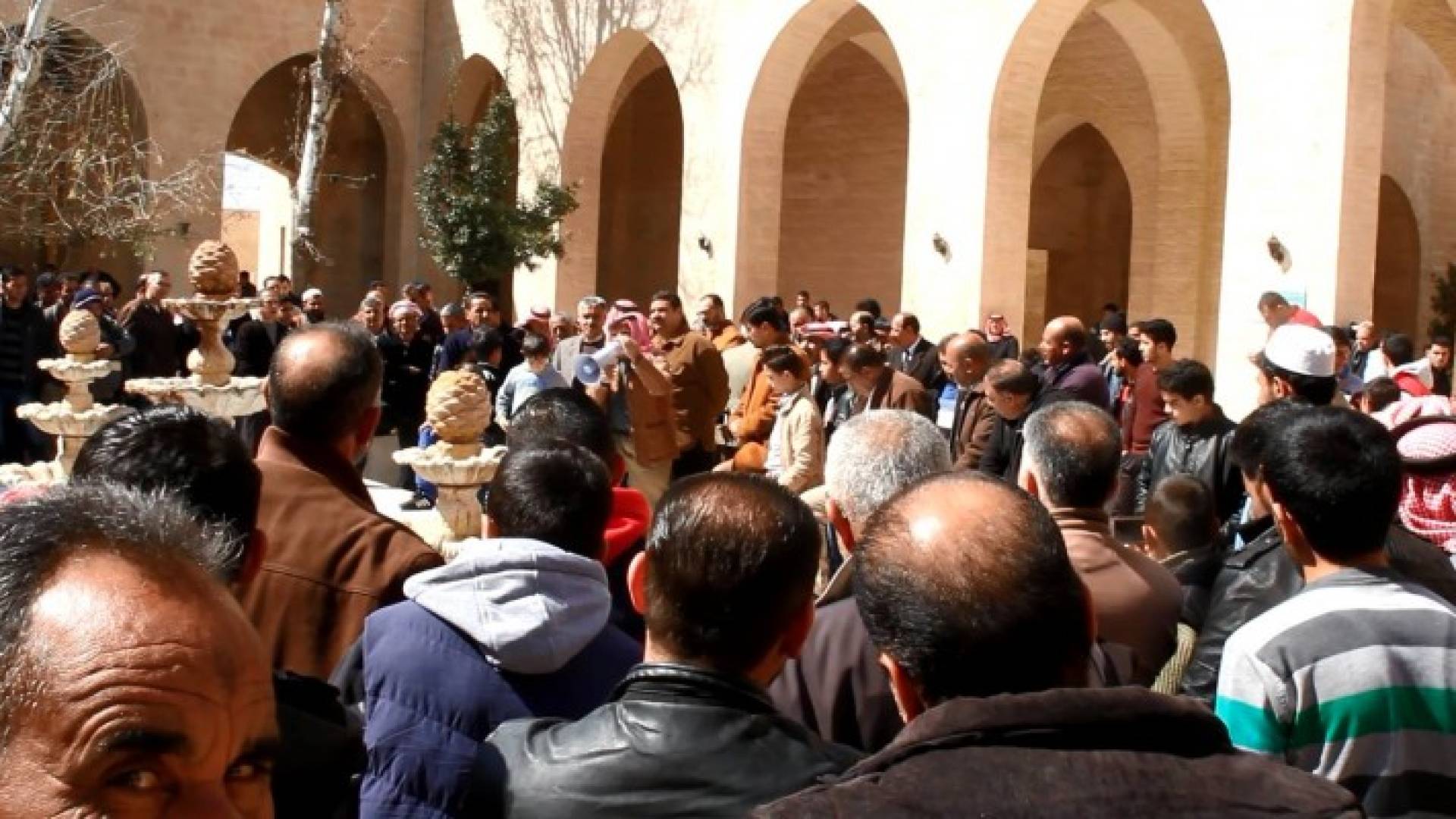 جانب من المسيرة