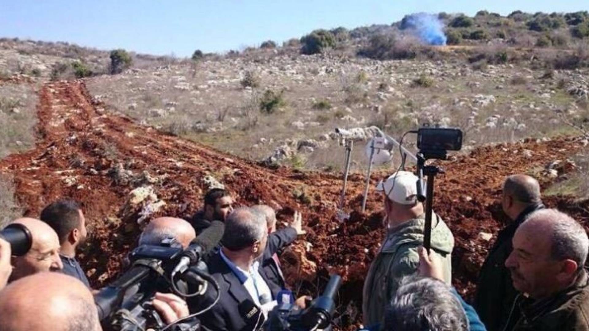 جانب من الوقفة الاحتجاجية 