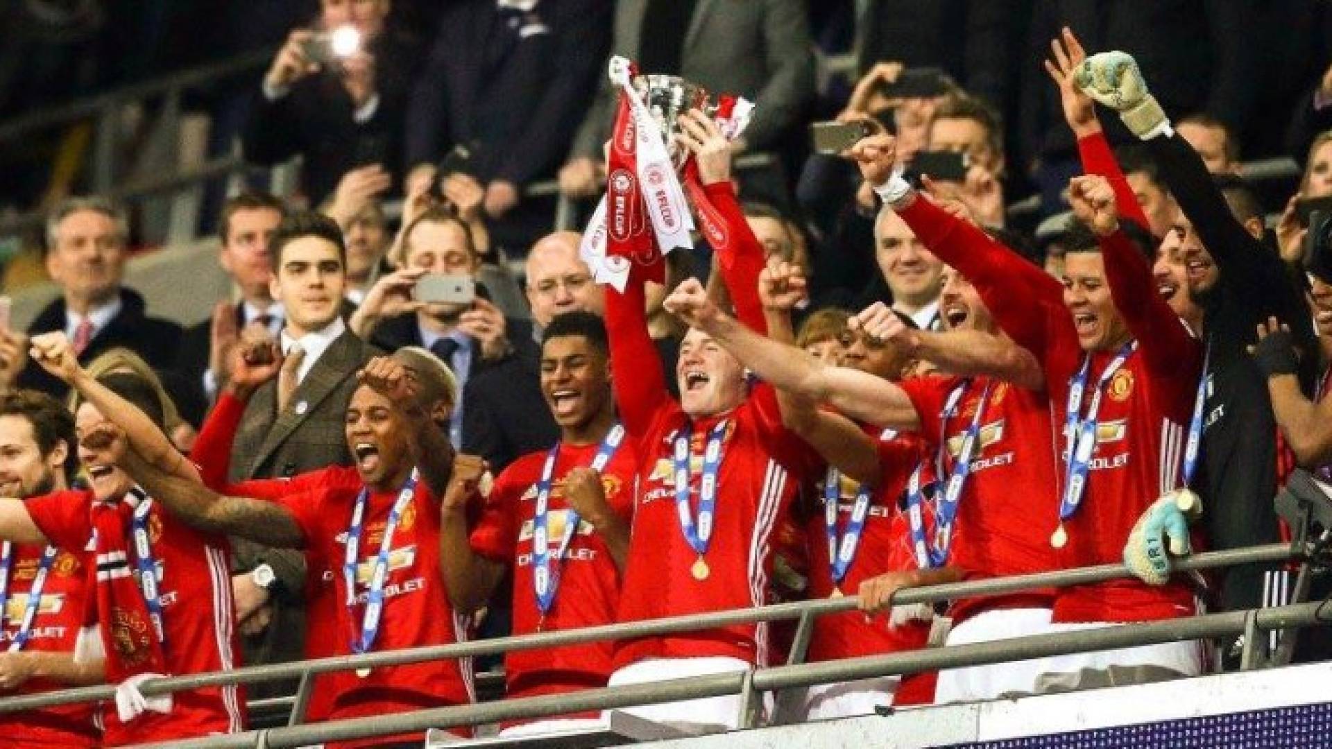 صورة خلال التتويج