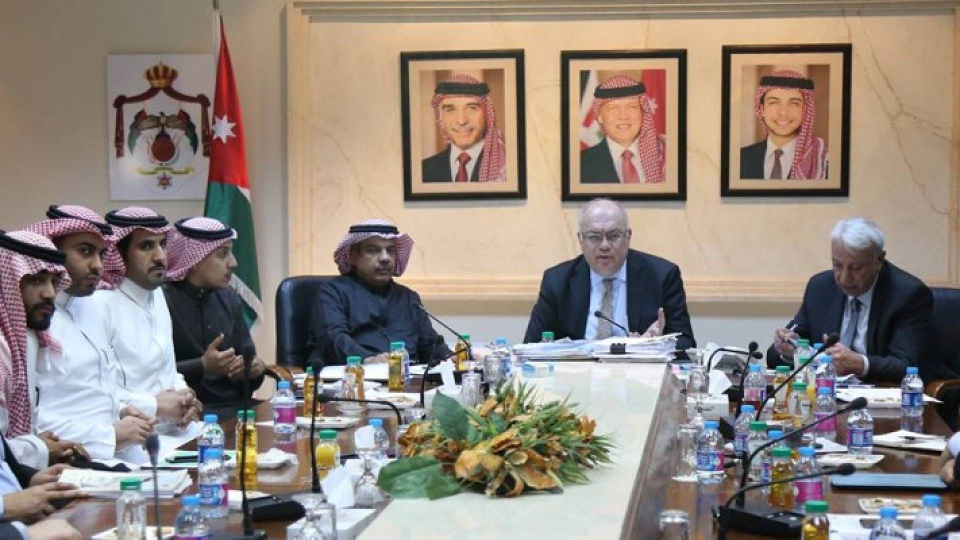 صورة خلال الاجتماع