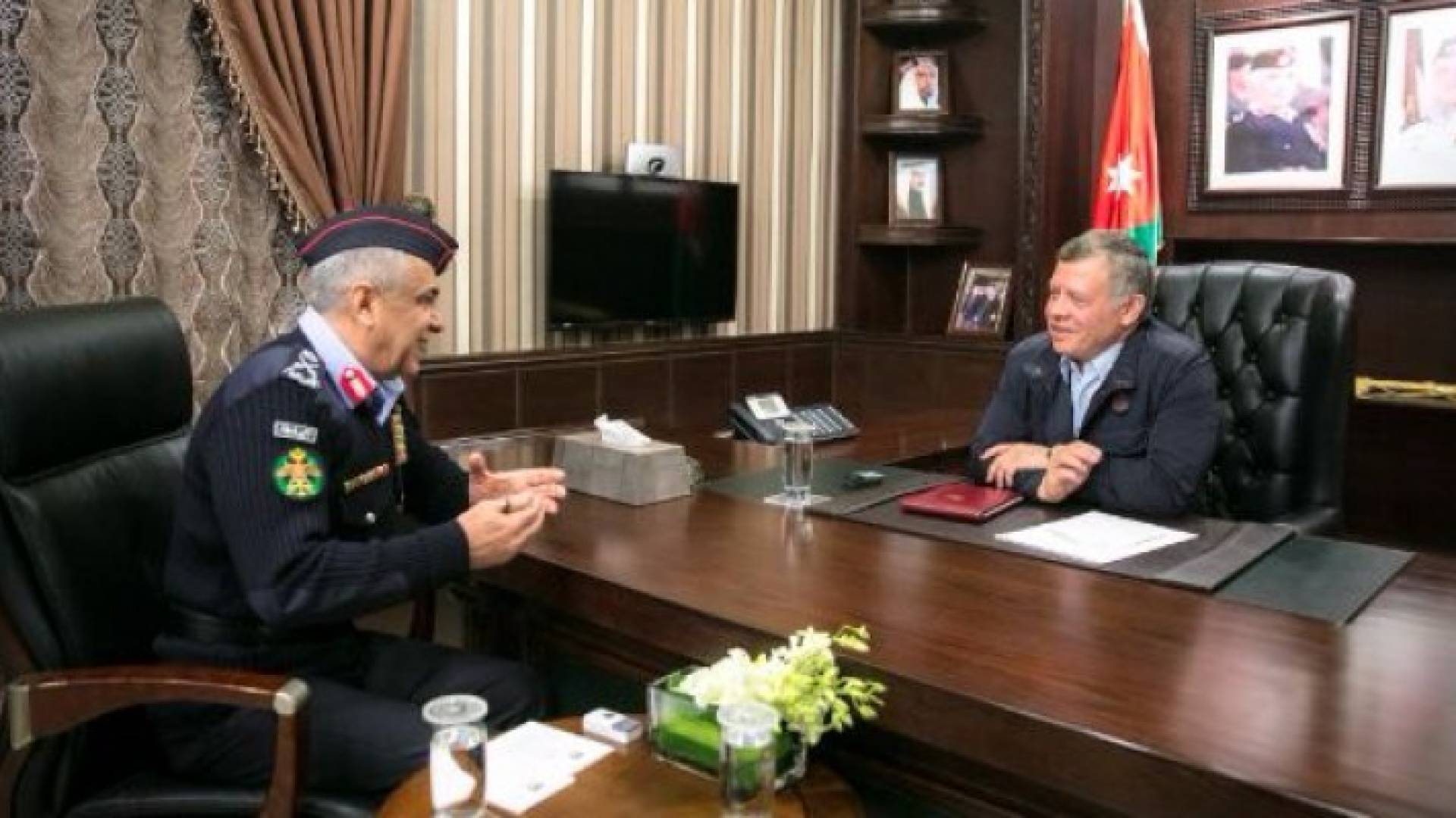 جلالة الملك يزور مديرية الامن العام 