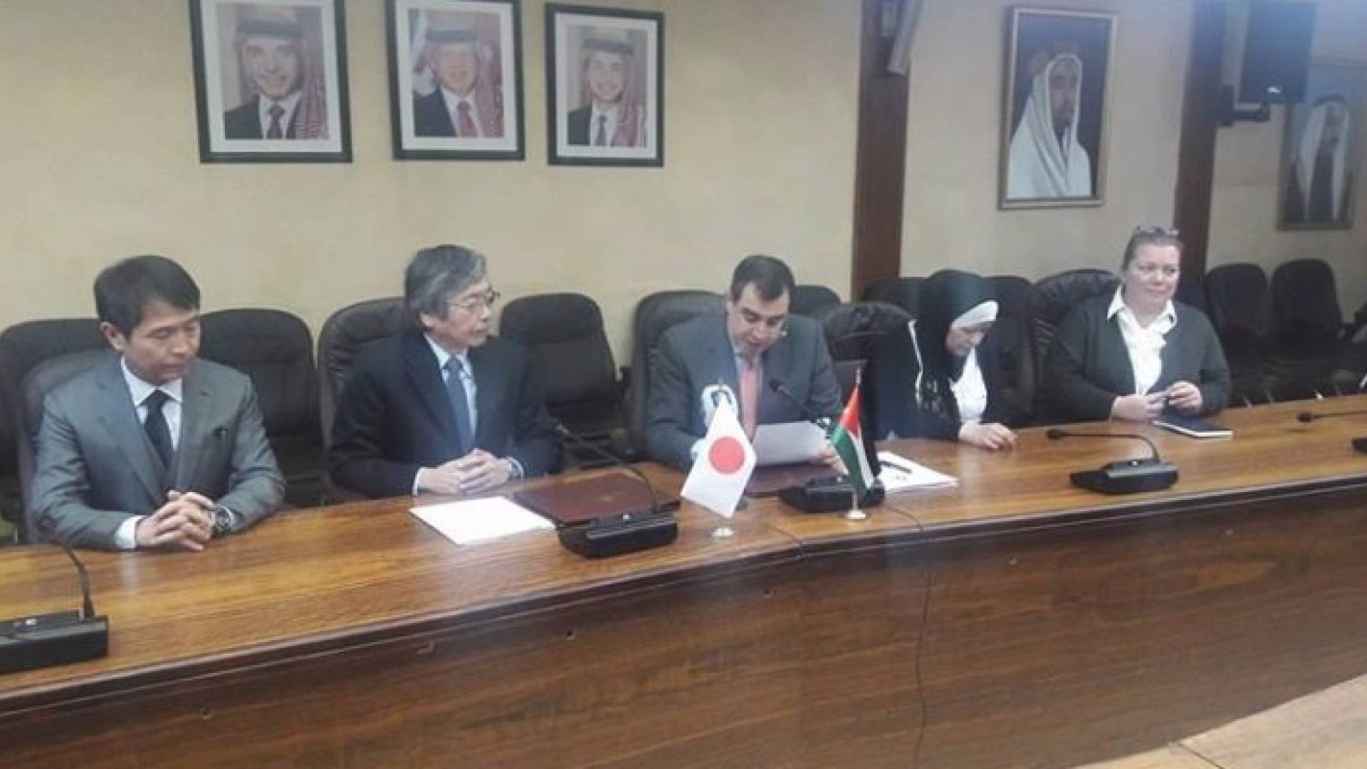 من توقيع الاتفاقية