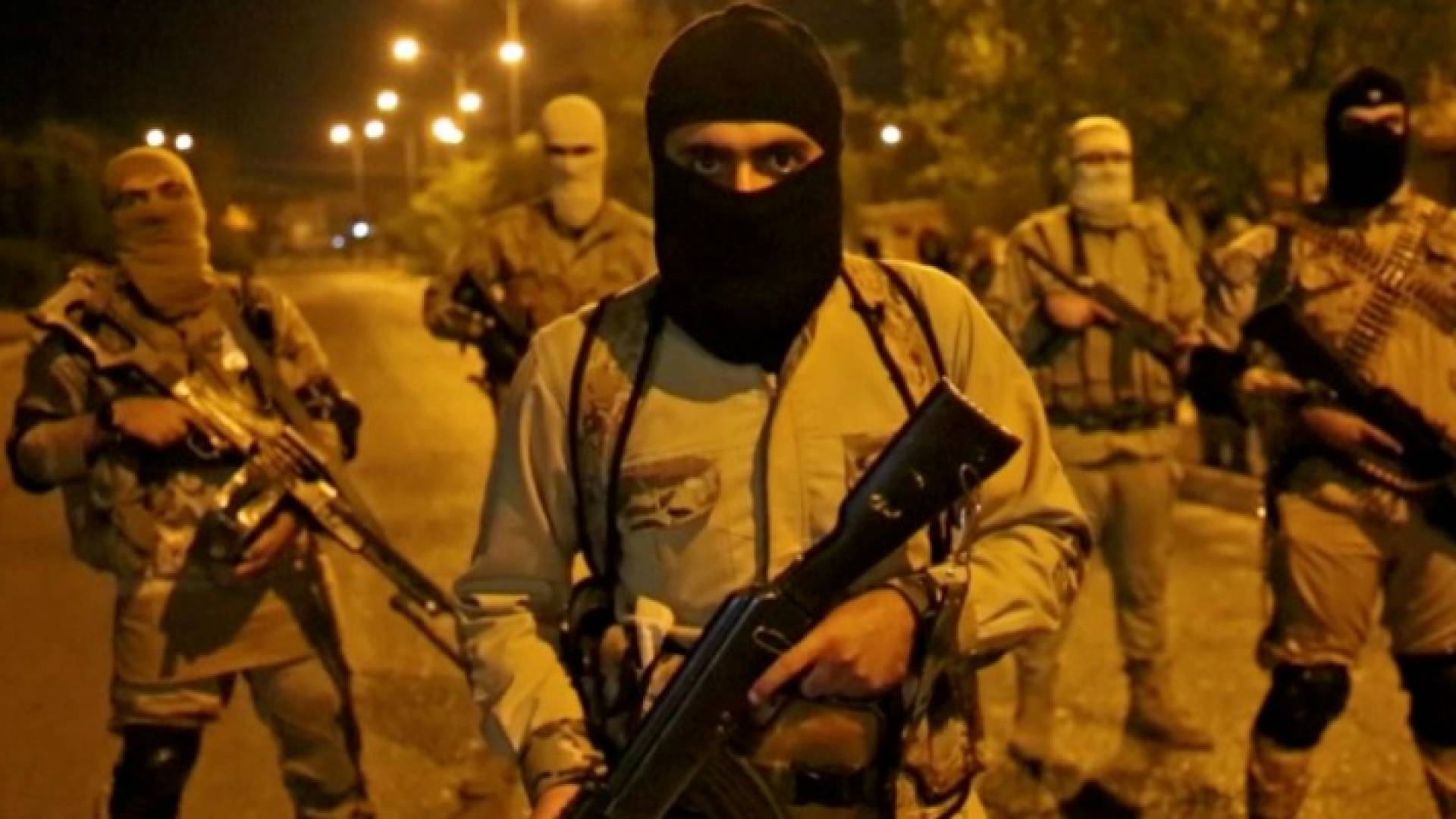 عناصر من عصابات داعش الارهابية في الموصل- ارشيفية