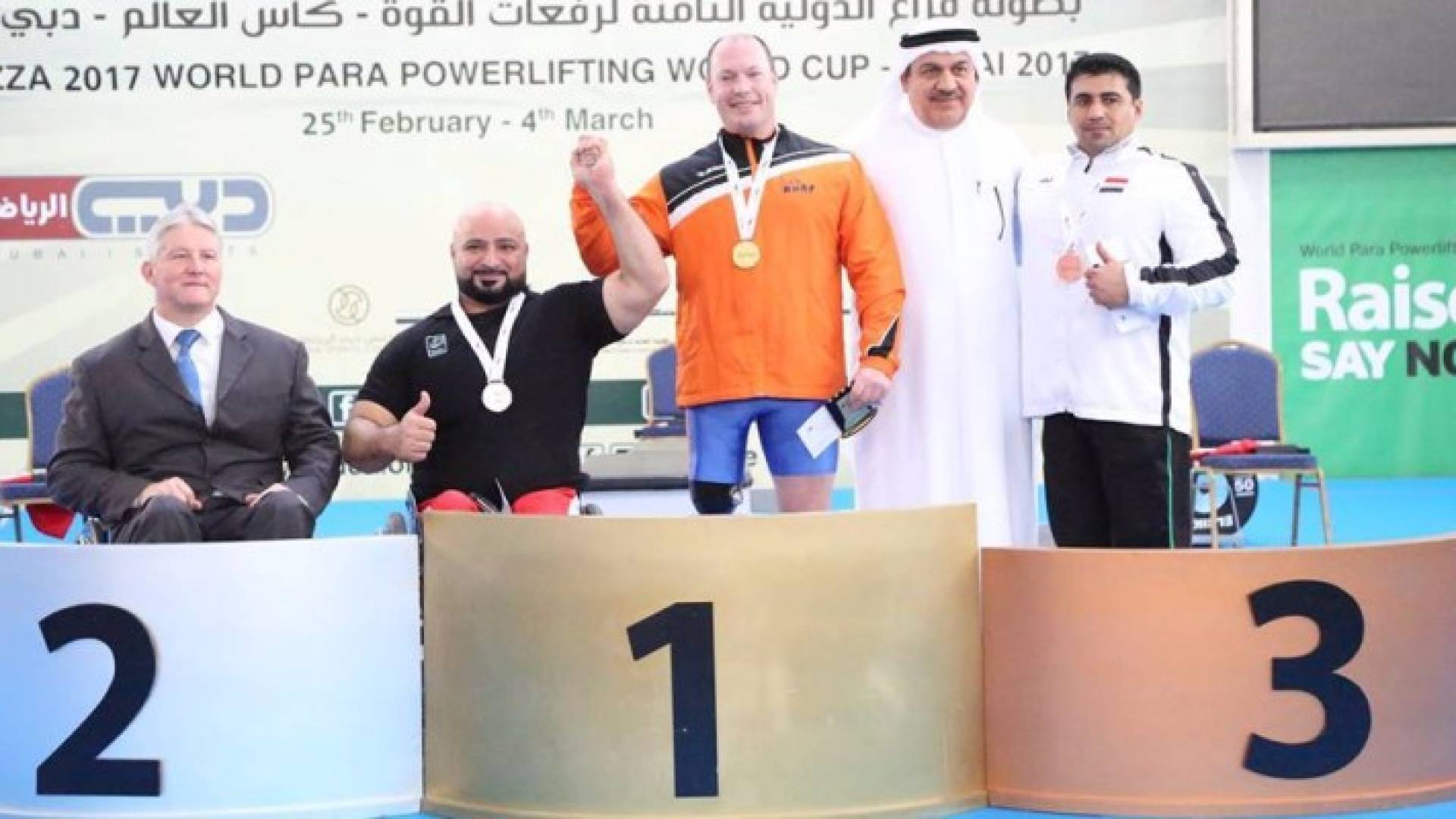 من تتويج الجنيدي