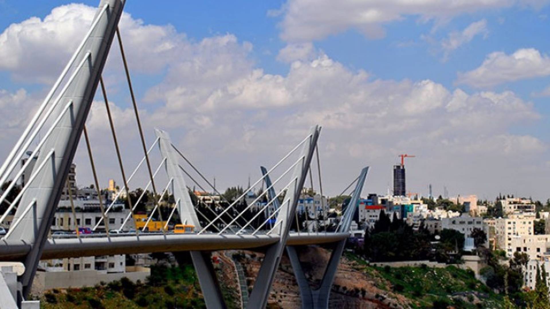 جسر عبدون - أرشيفية 