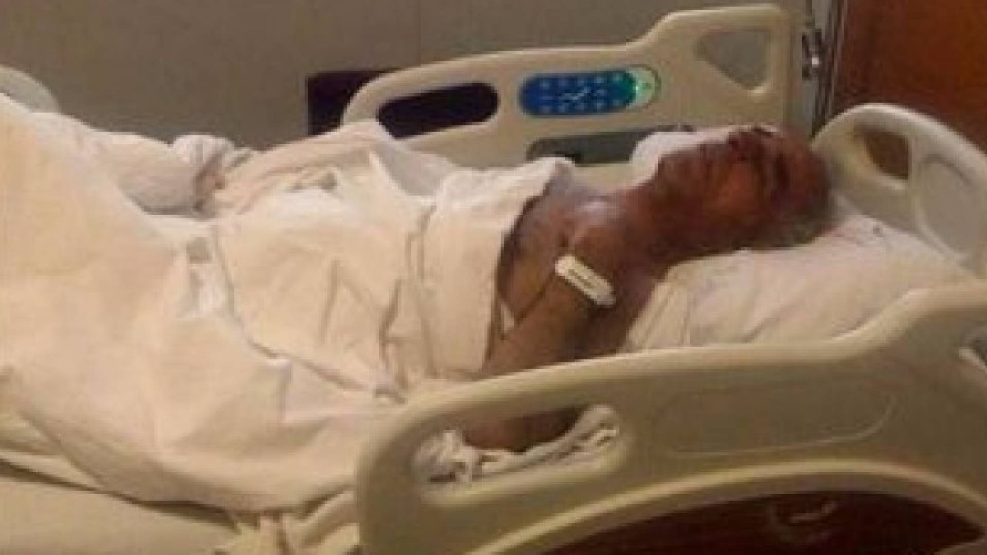 الطيار السوري في احدى المستشفيات التركية 