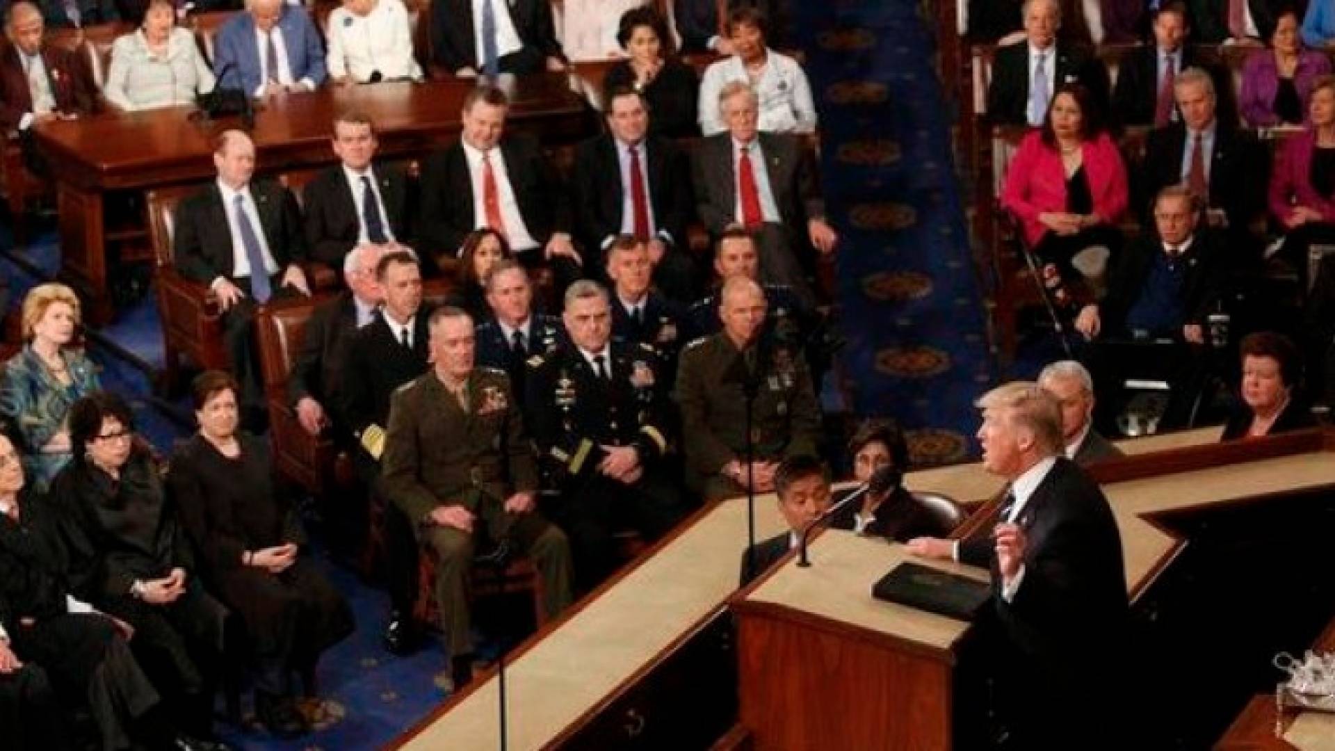 ترامب في أول لقاء أمام الكونغرس