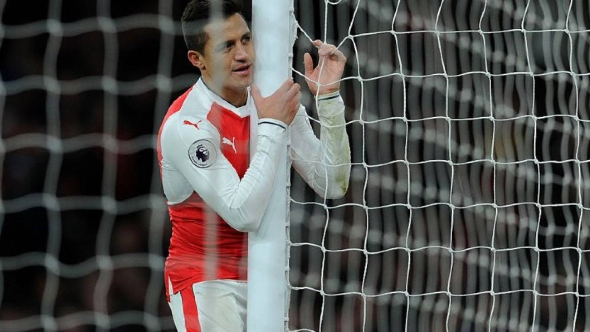 عقد سانشيز مع أرسنال ينتهي الموسم المقبل