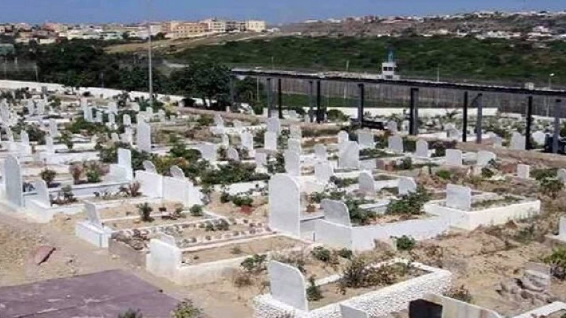 مقبرة  أم خروبة