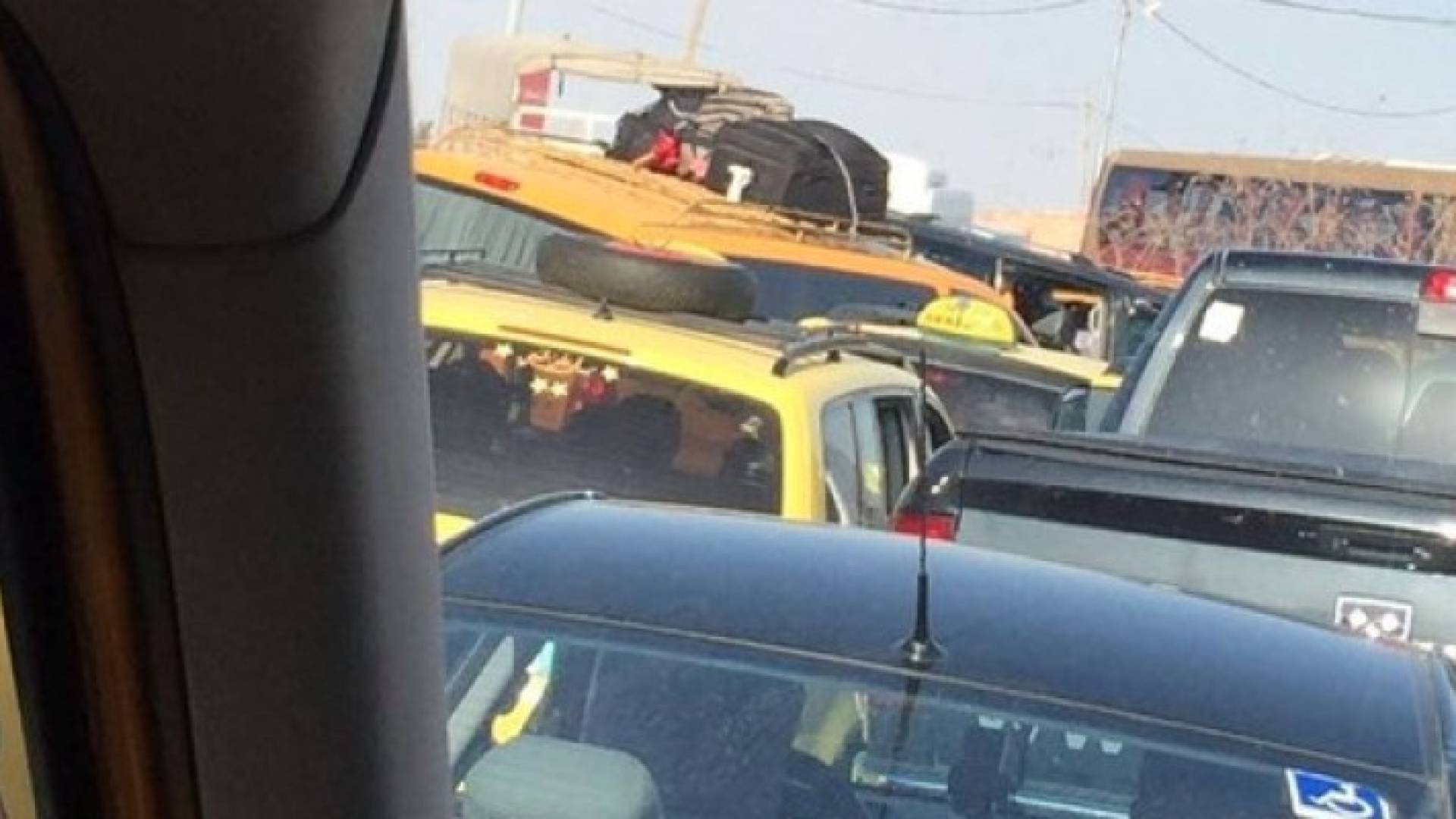 قوات الاحتلال أغلقت حاجز الكونتينر شمال شرق بيت لحم في وجه المركبات المغادرة