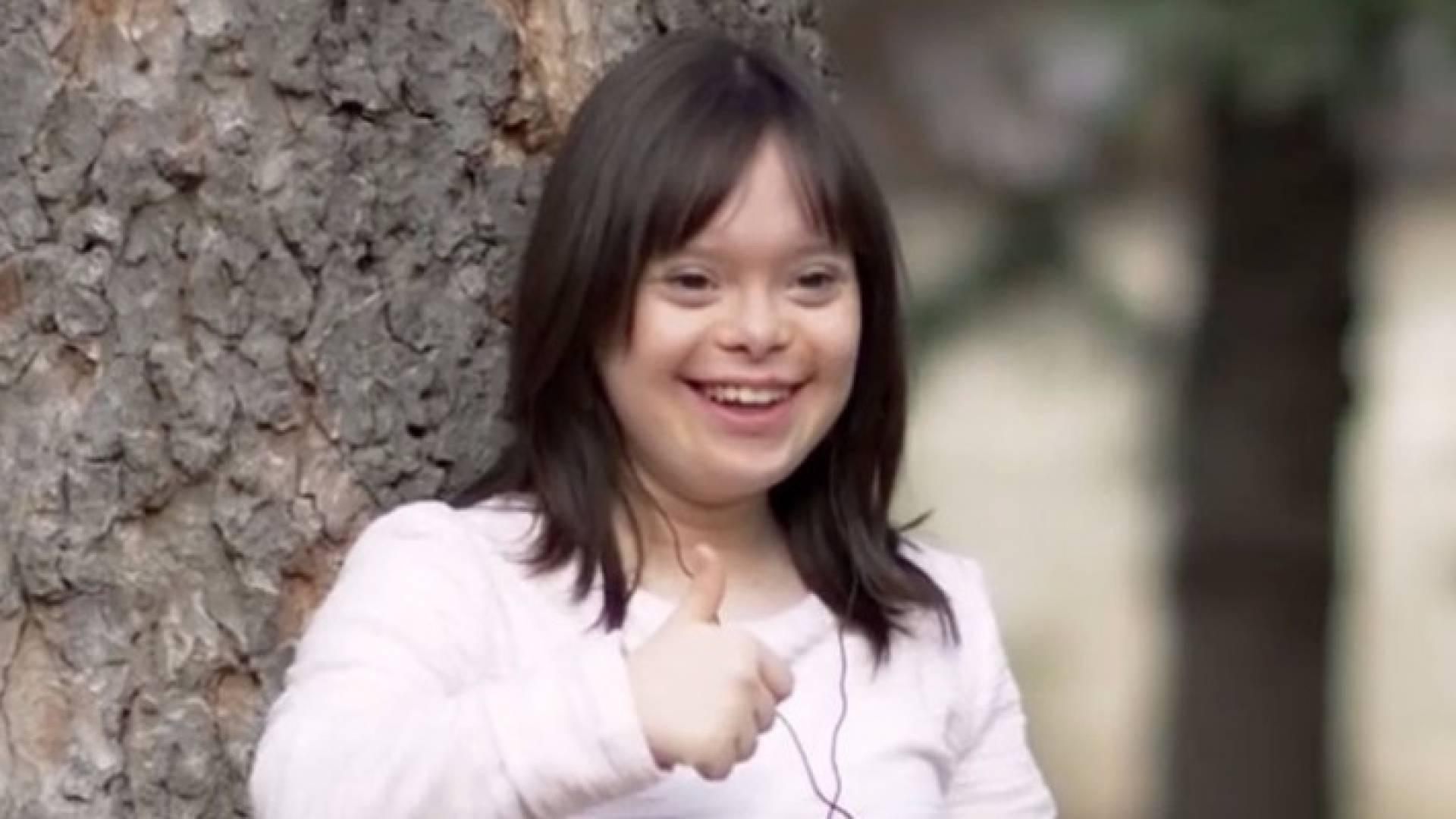 مصابة بمتلازمة داون تقدم نشرة الطقس في فرنسا