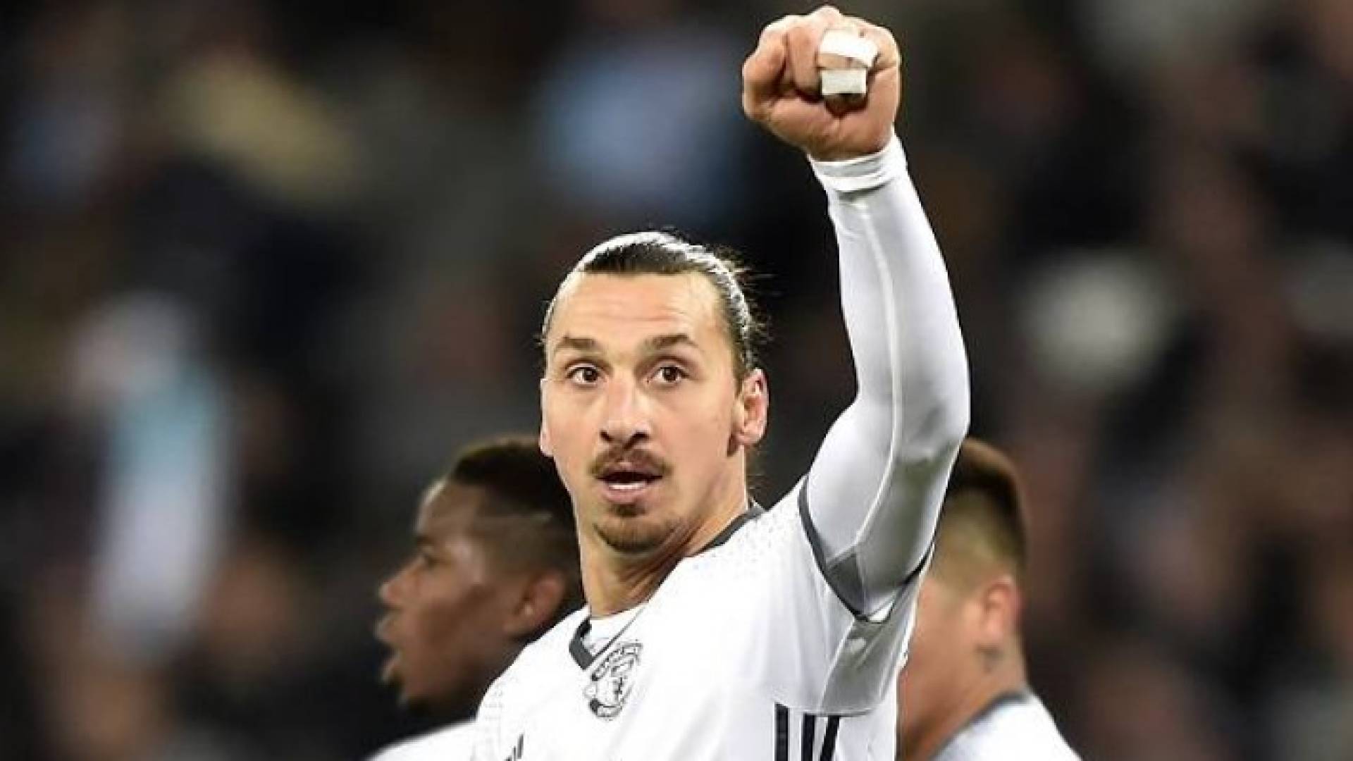 مانشستر يونايتد يتلقى ضربة قاسية بتثبيت عقوبة نجمه