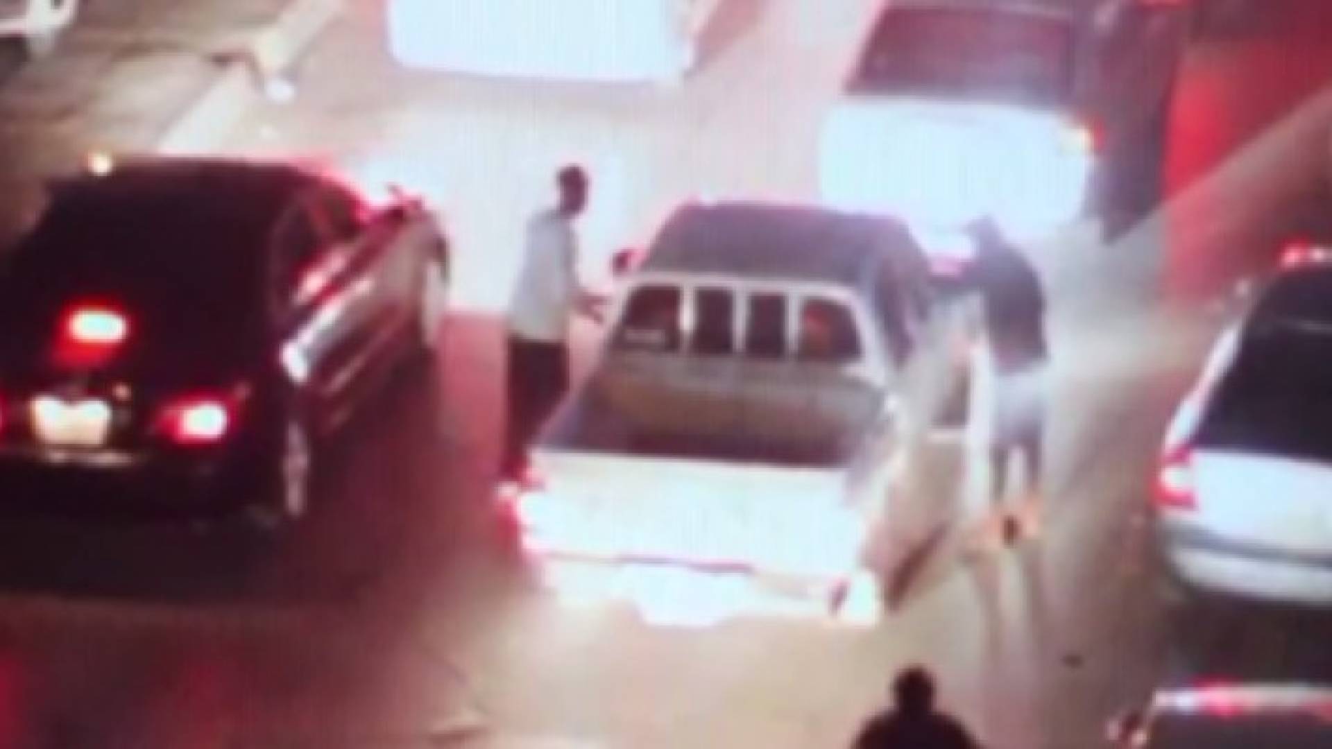 ضبط عصابة تسرق قائدي المركبات بتهديد السلاح بالسعودية