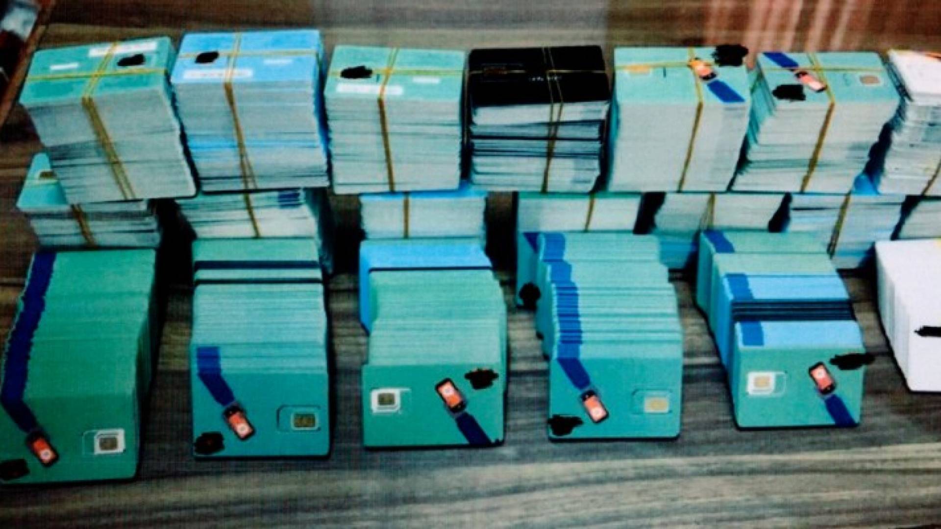 ضبط 6263 بطاقة شحن اتصالات دولية مخالفة 