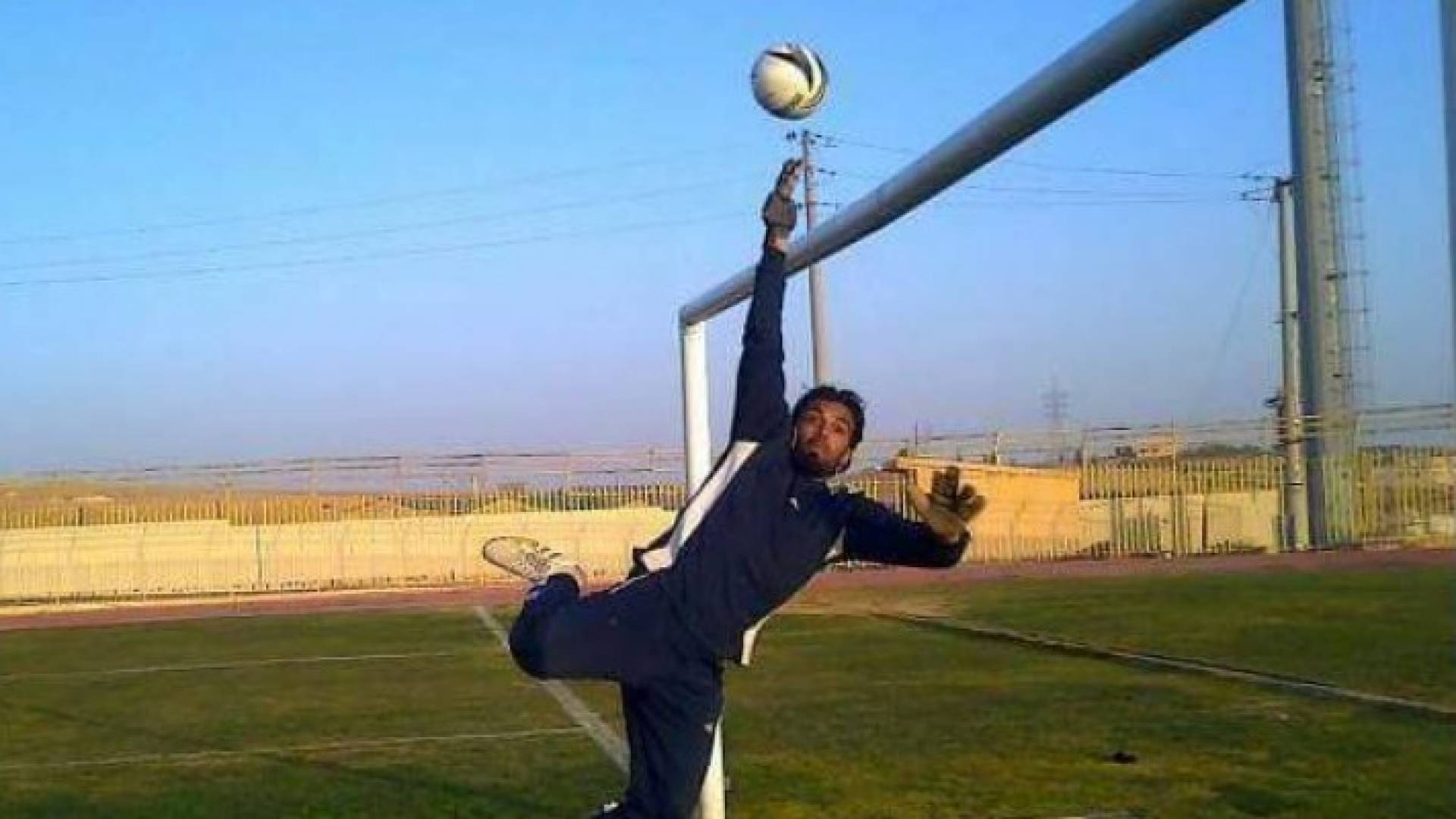  حارس مرمى ذات راس محمد أبو خوصة