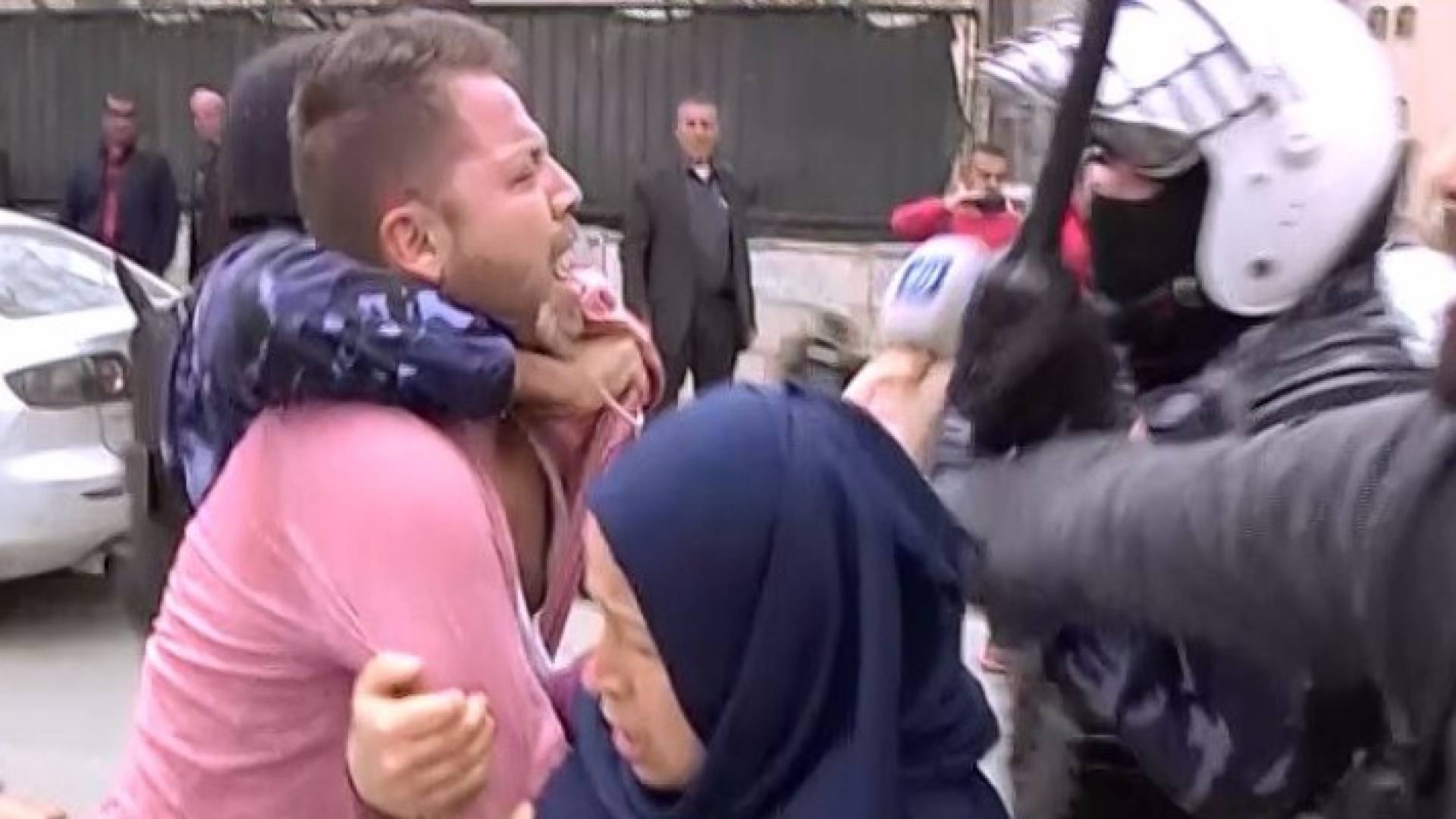 الاعتداء على طاقم رؤيا في فلسطين المحتلة 