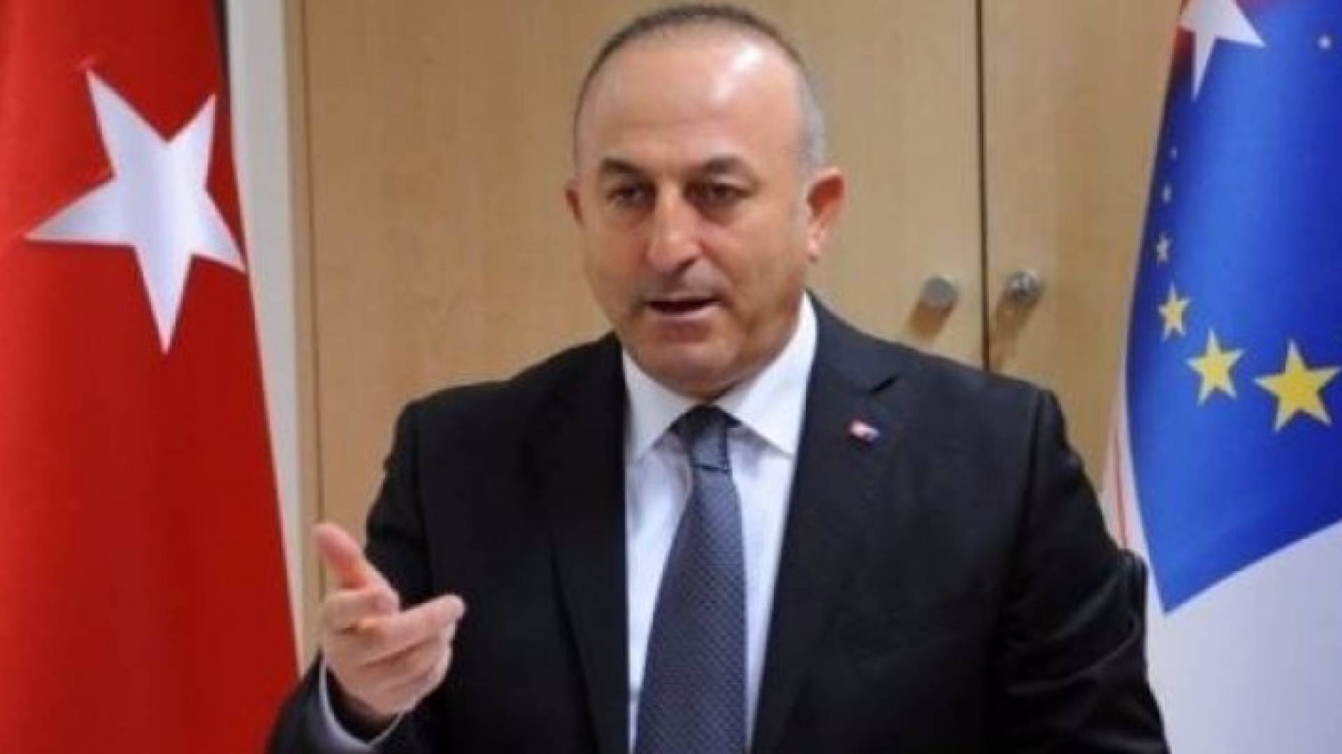 مرشحون للانتخابات الفرنسية ينتقدون موافقة باريس على زيارة وزير الخارجية التركي